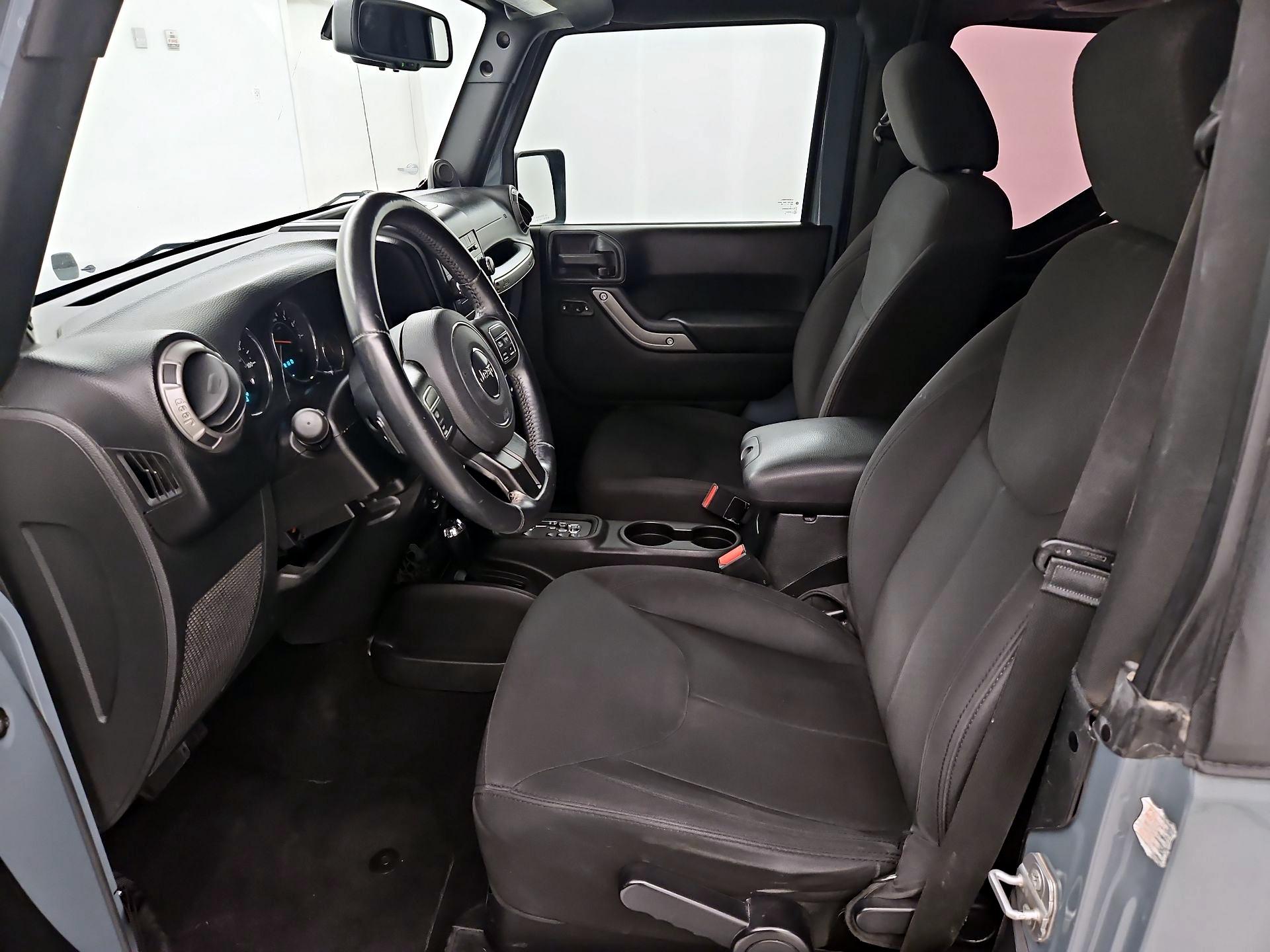 Thumbnail: 2014 Jeep Wrangler - 11
