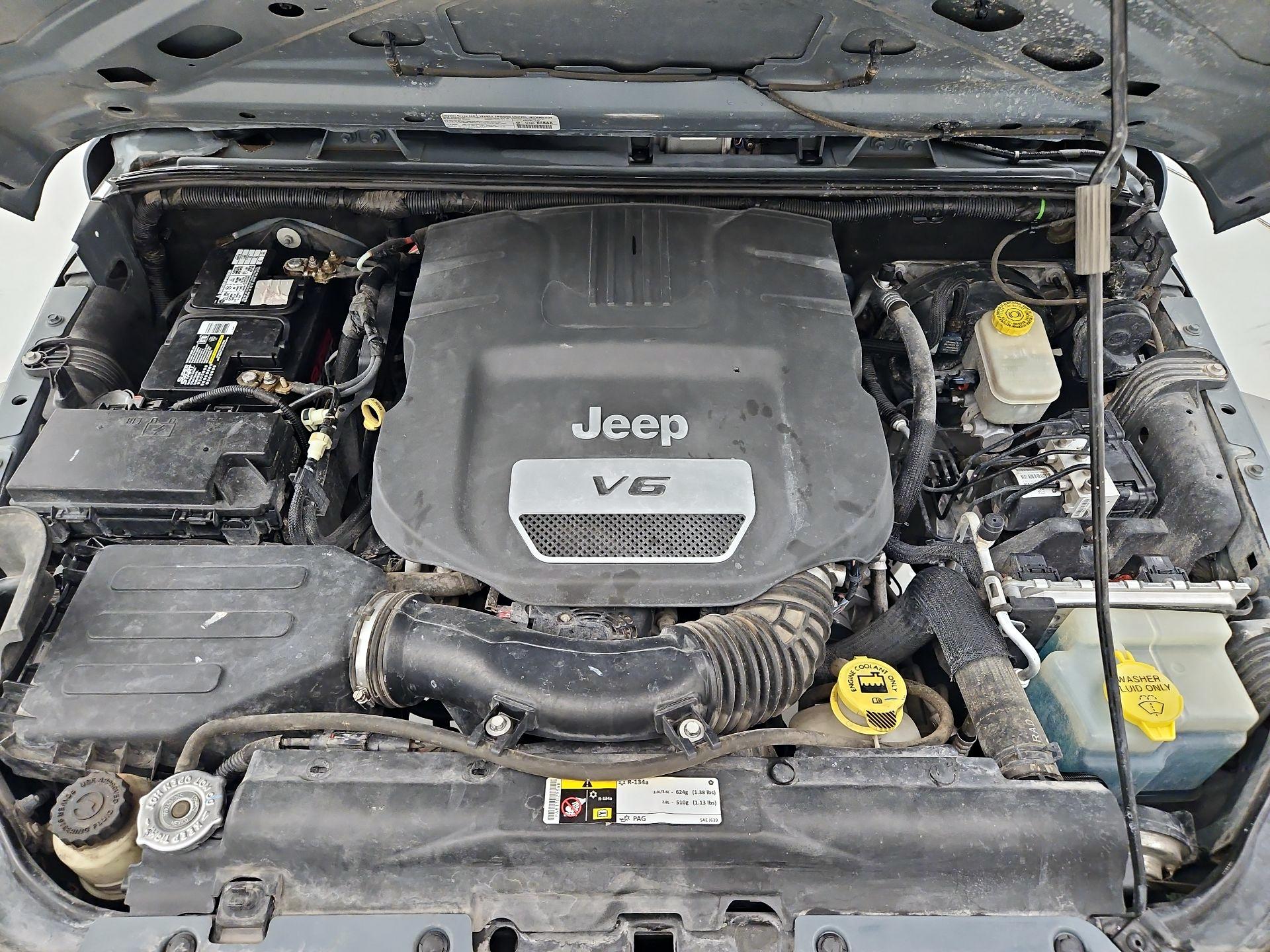Thumbnail: 2014 Jeep Wrangler - 18