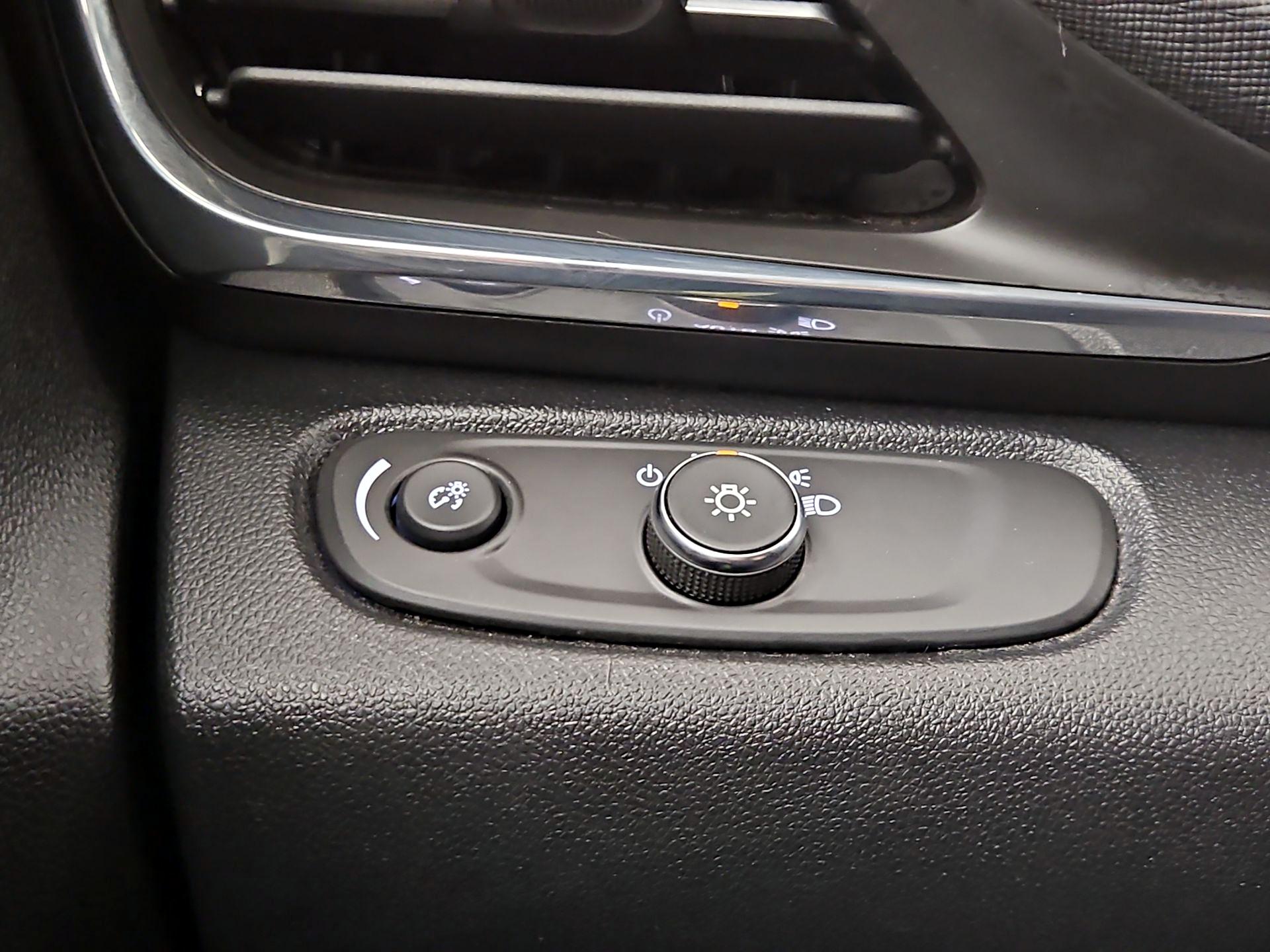 Thumbnail: 2025 Buick Envista - 13