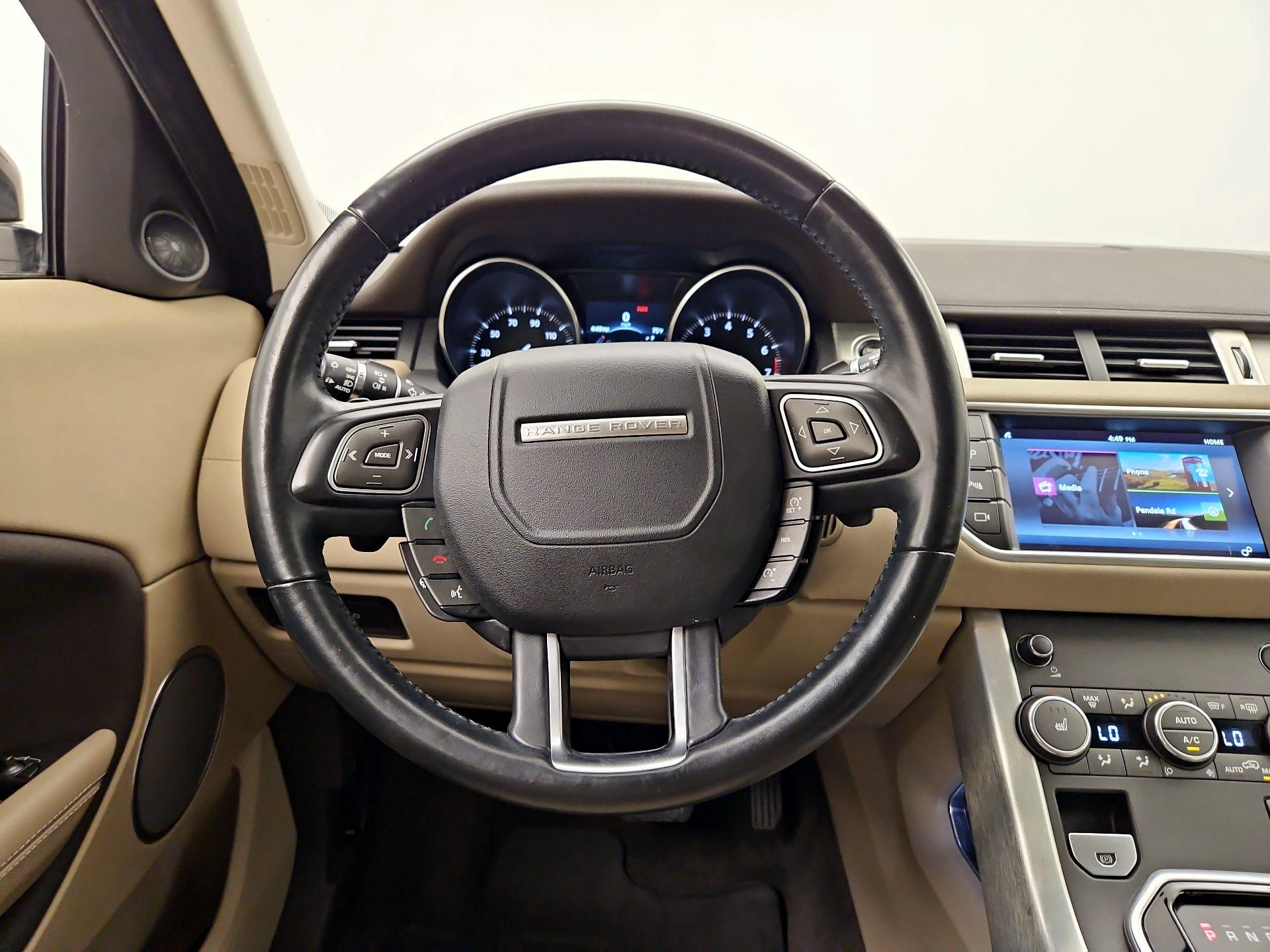 Thumbnail: 2017 Land Rover Range Rover Evoque - 10