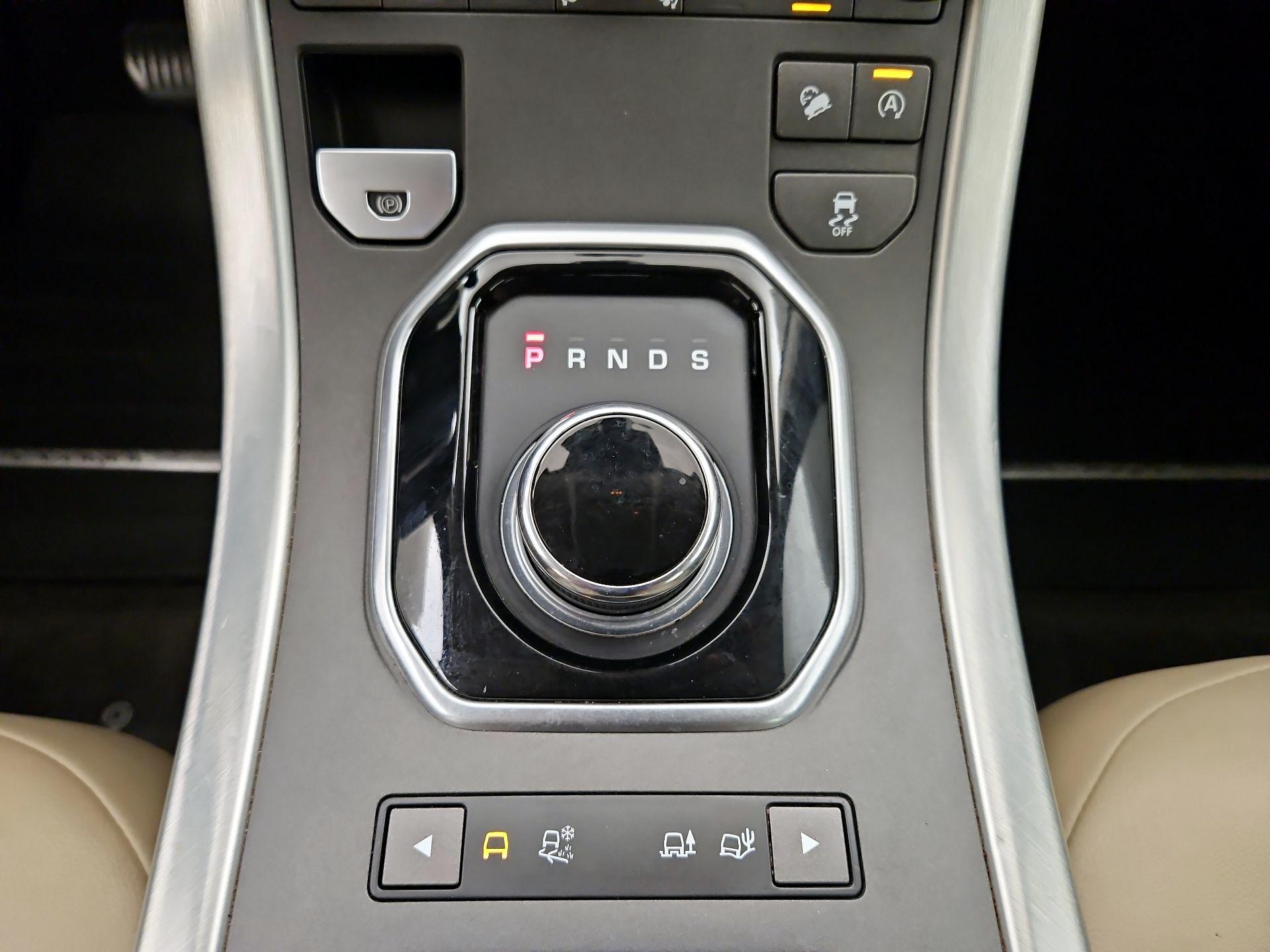 Thumbnail: 2017 Land Rover Range Rover Evoque - 17