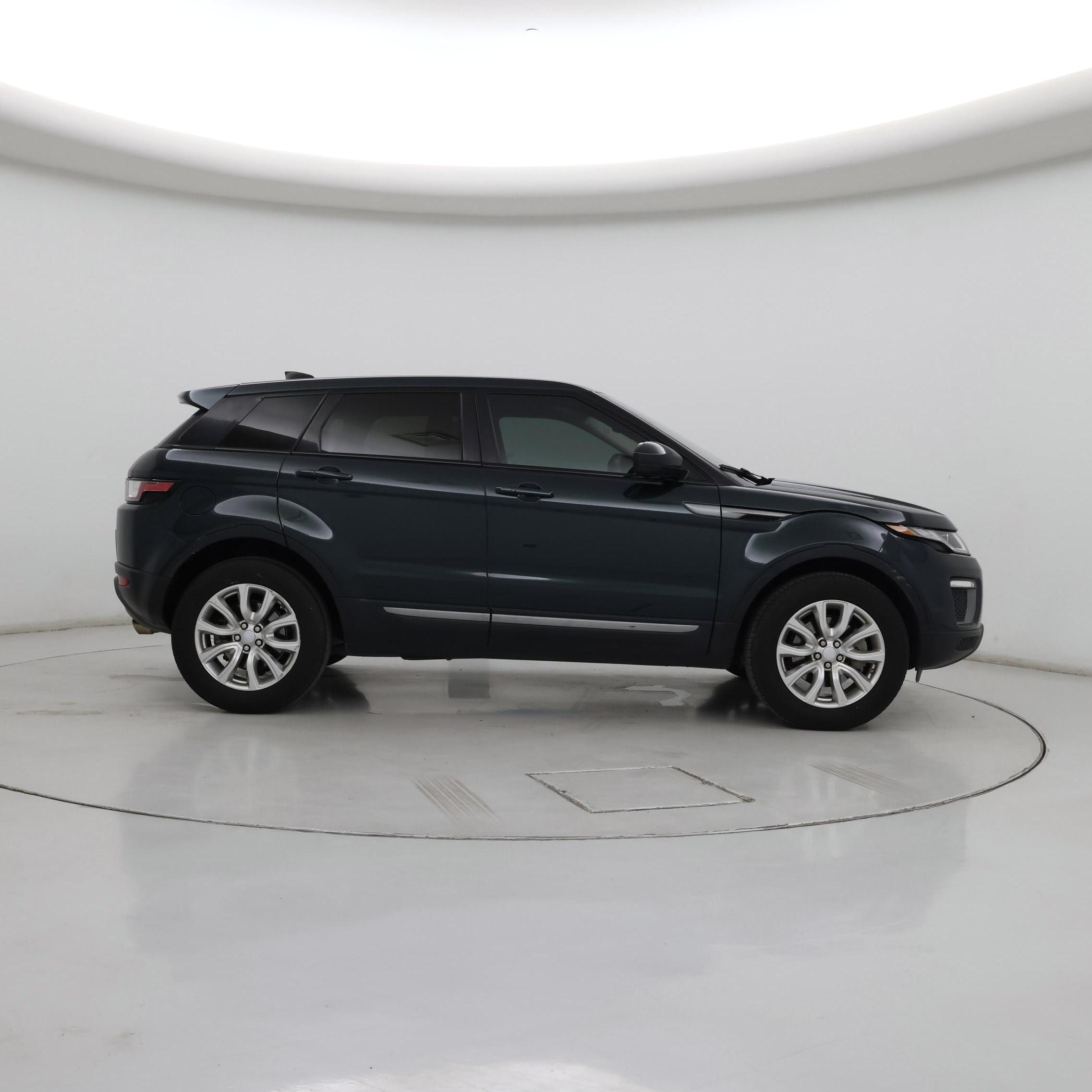 Thumbnail: 2017 Land Rover Range Rover Evoque - 7