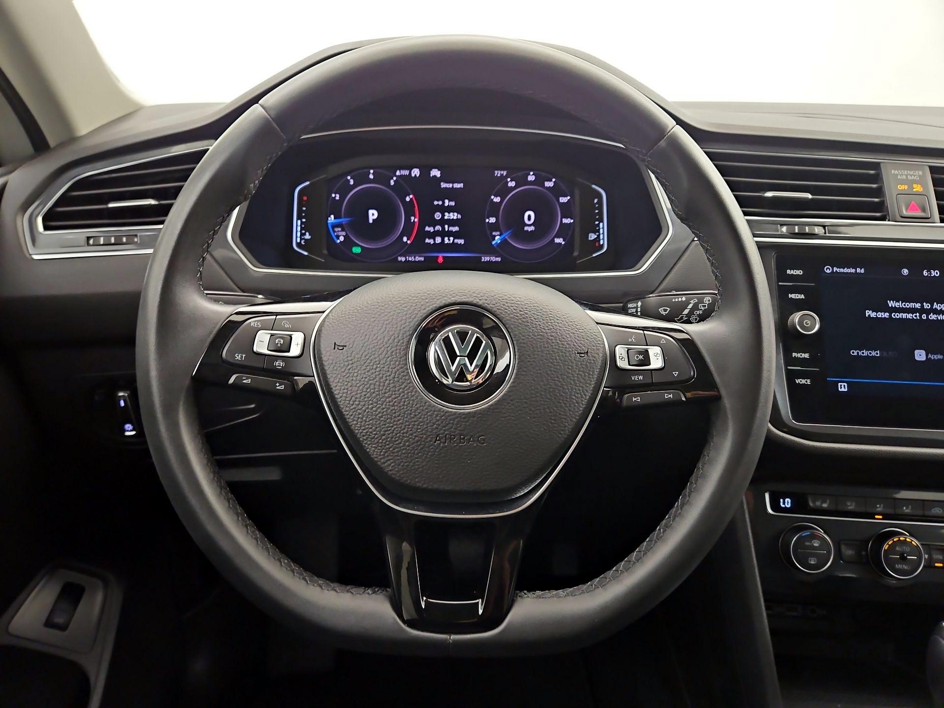 Thumbnail: 2020 Volkswagen Tiguan - 10