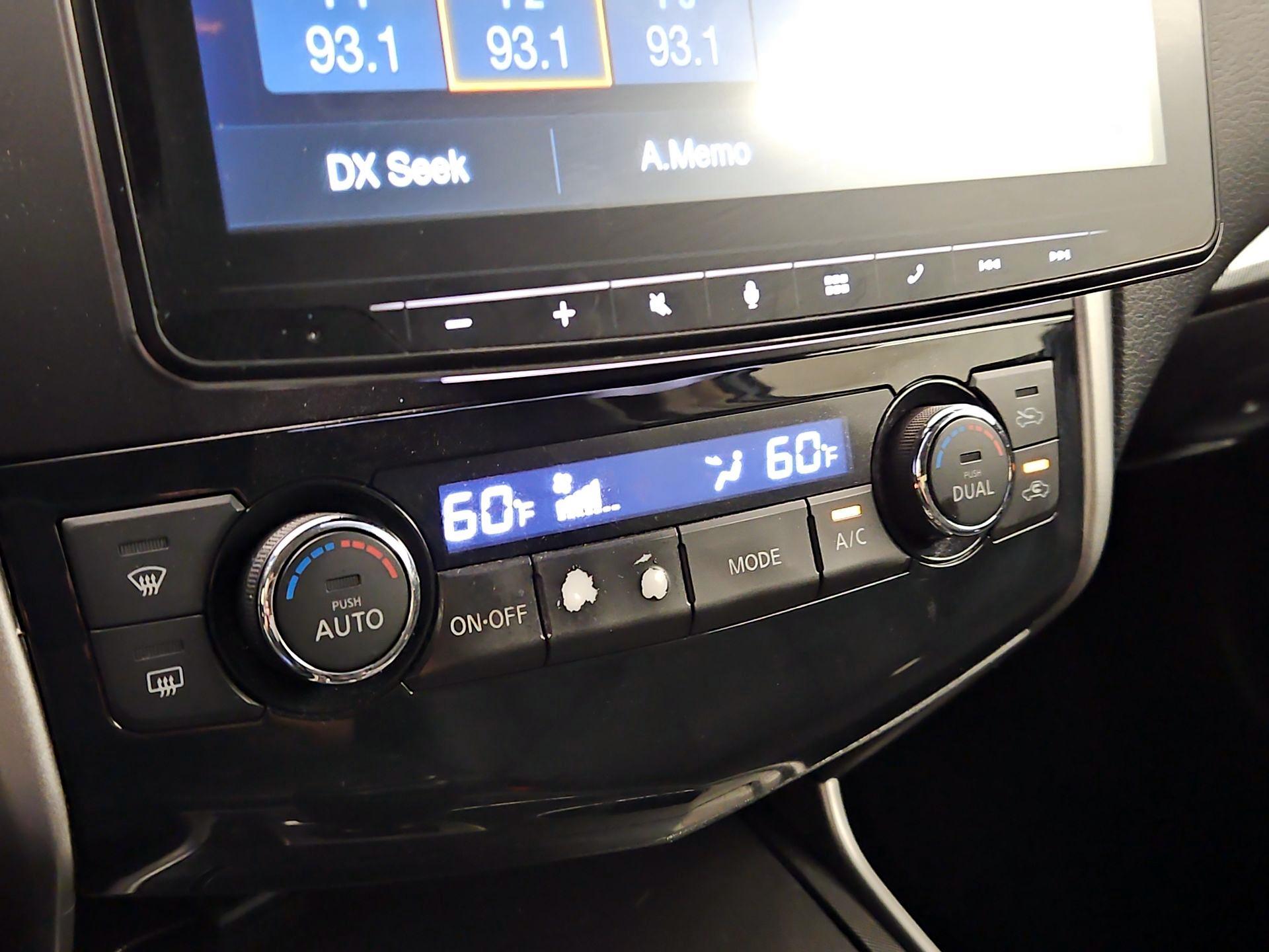 Thumbnail: 2013 Nissan Altima - 16
