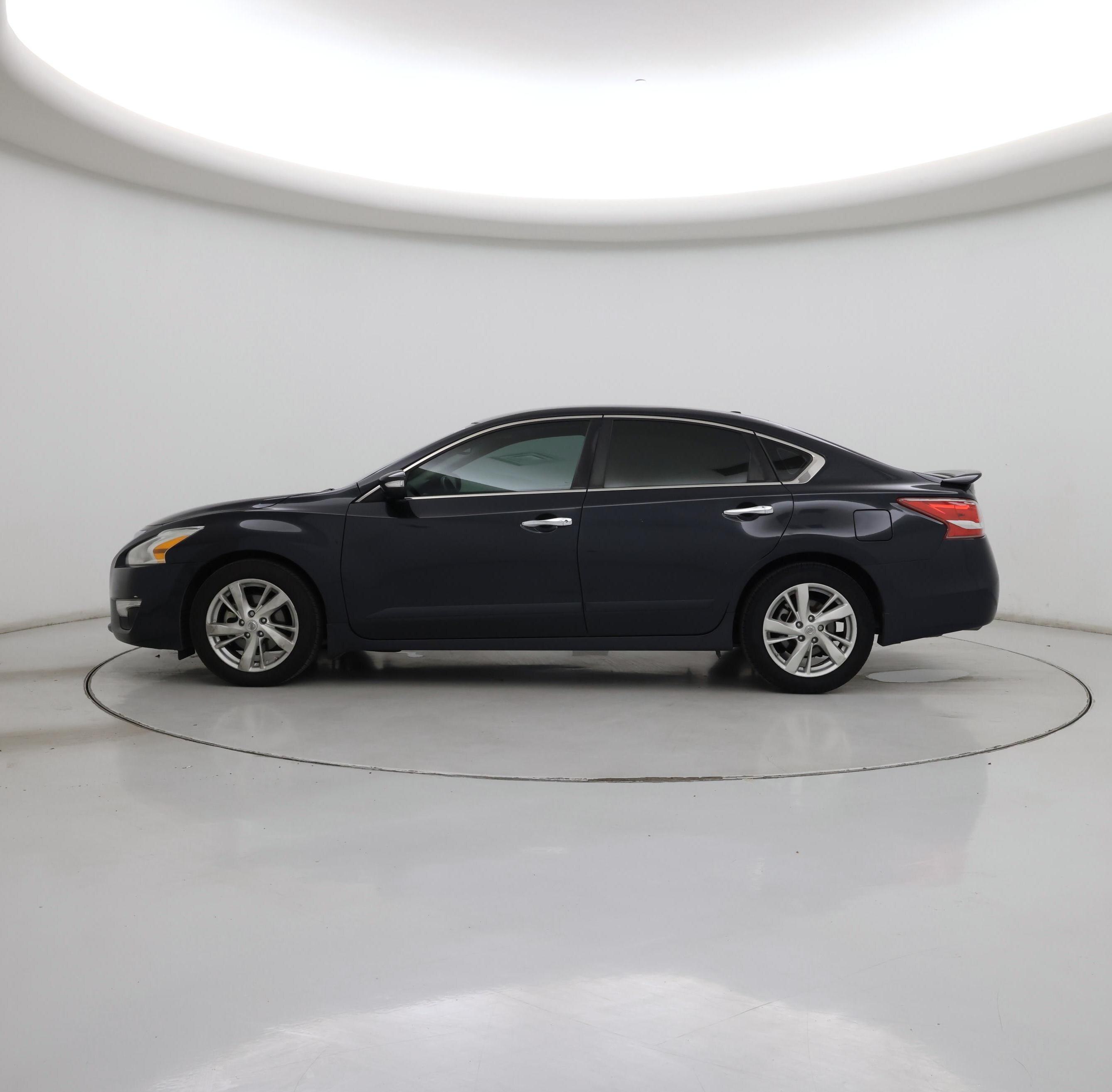 Thumbnail: 2013 Nissan Altima - 3