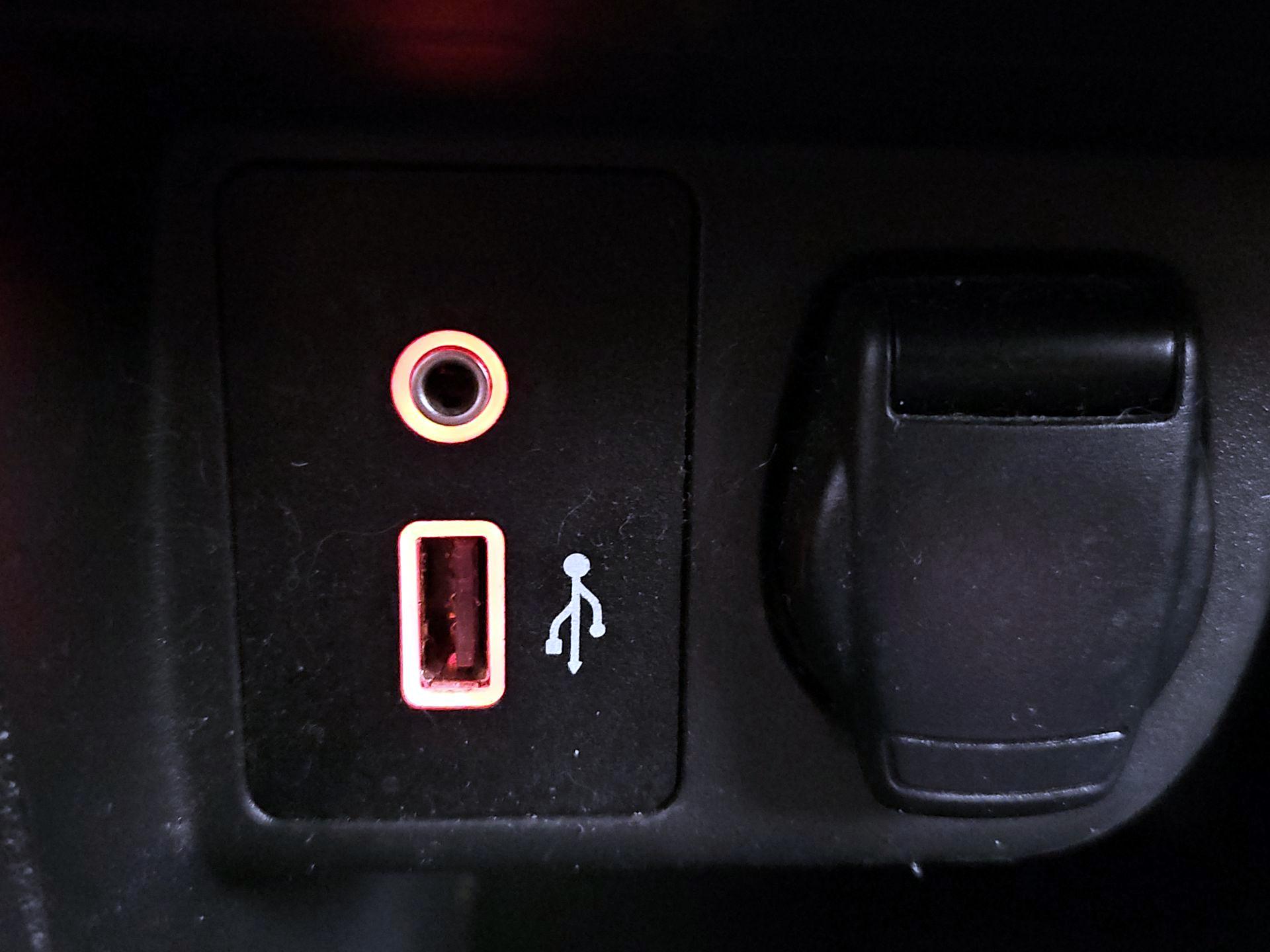 Thumbnail: 2020 Nissan Versa - 18