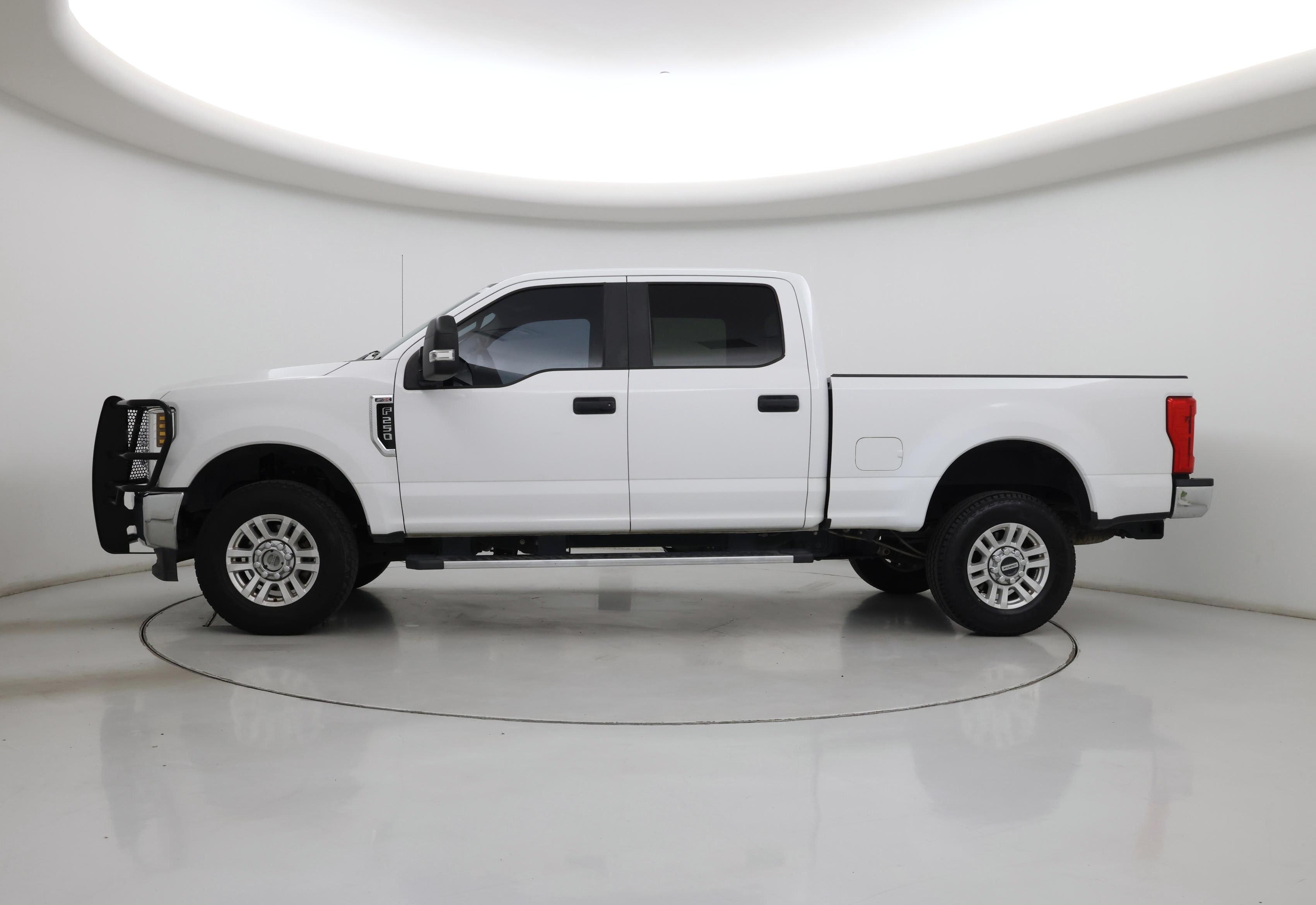 Thumbnail: 2018 Ford F-250 - 3