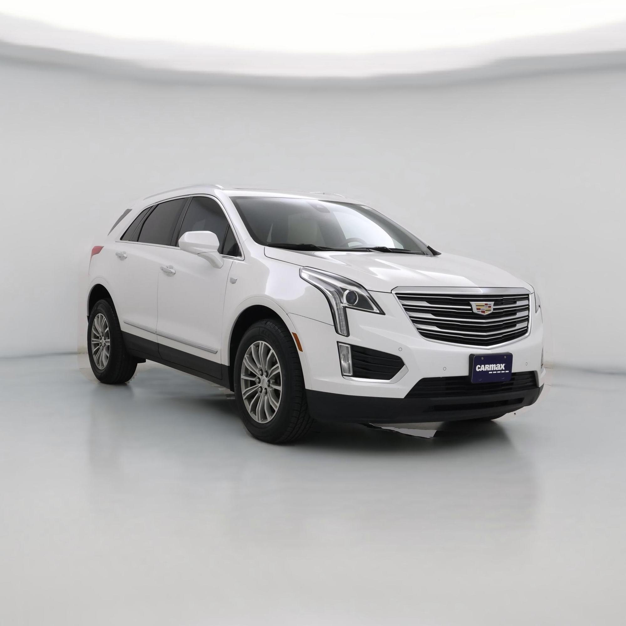 Thumbnail: 2017 Cadillac XT5 - 1