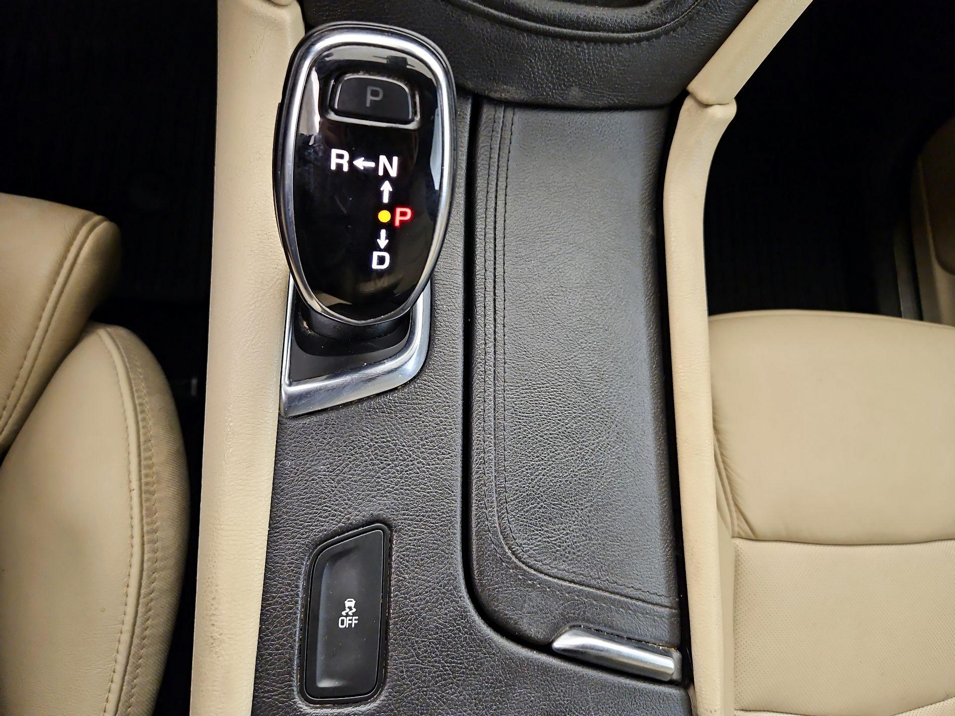 Thumbnail: 2017 Cadillac XT5 - 18