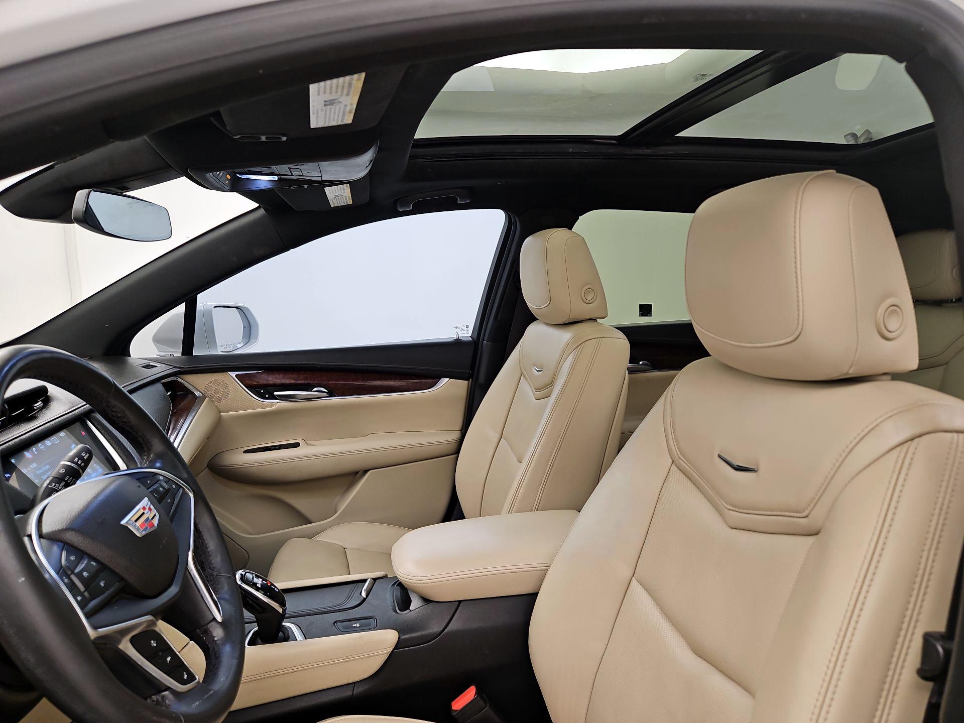 Thumbnail: 2017 Cadillac XT5 - 20