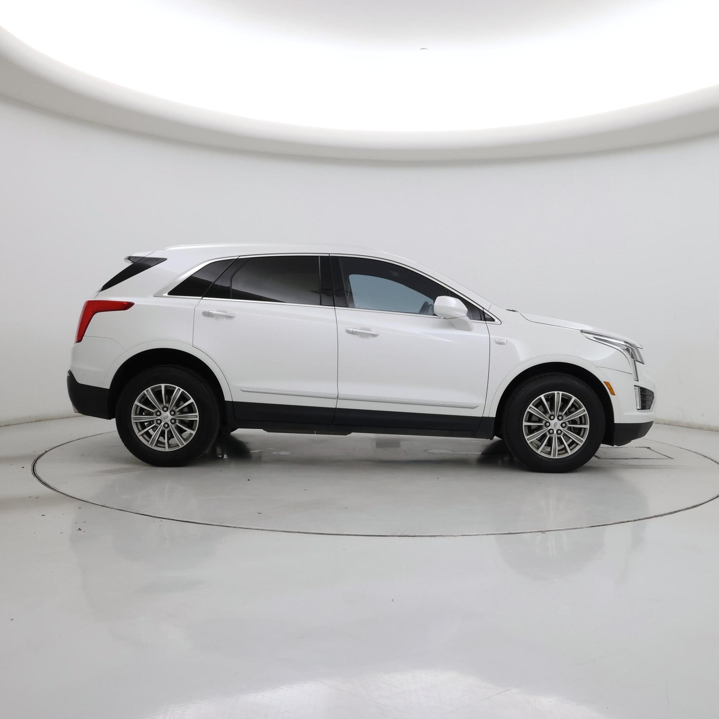 Thumbnail: 2017 Cadillac XT5 - 7