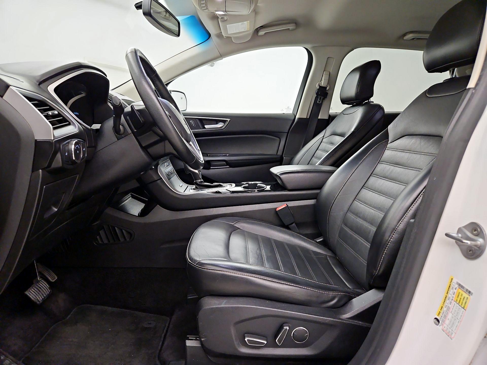 Thumbnail: 2017 Ford Edge - 11
