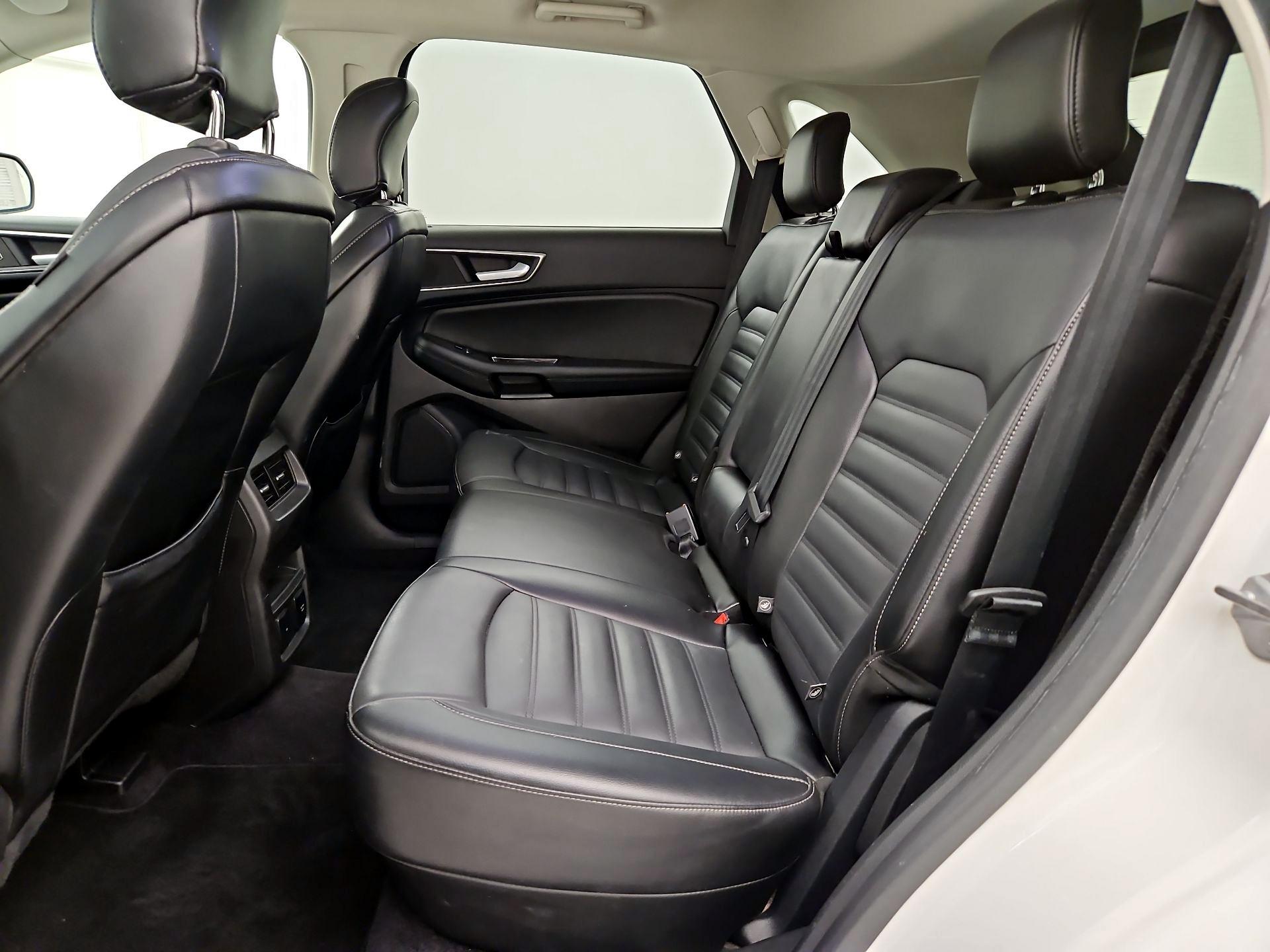 Thumbnail: 2017 Ford Edge - 19