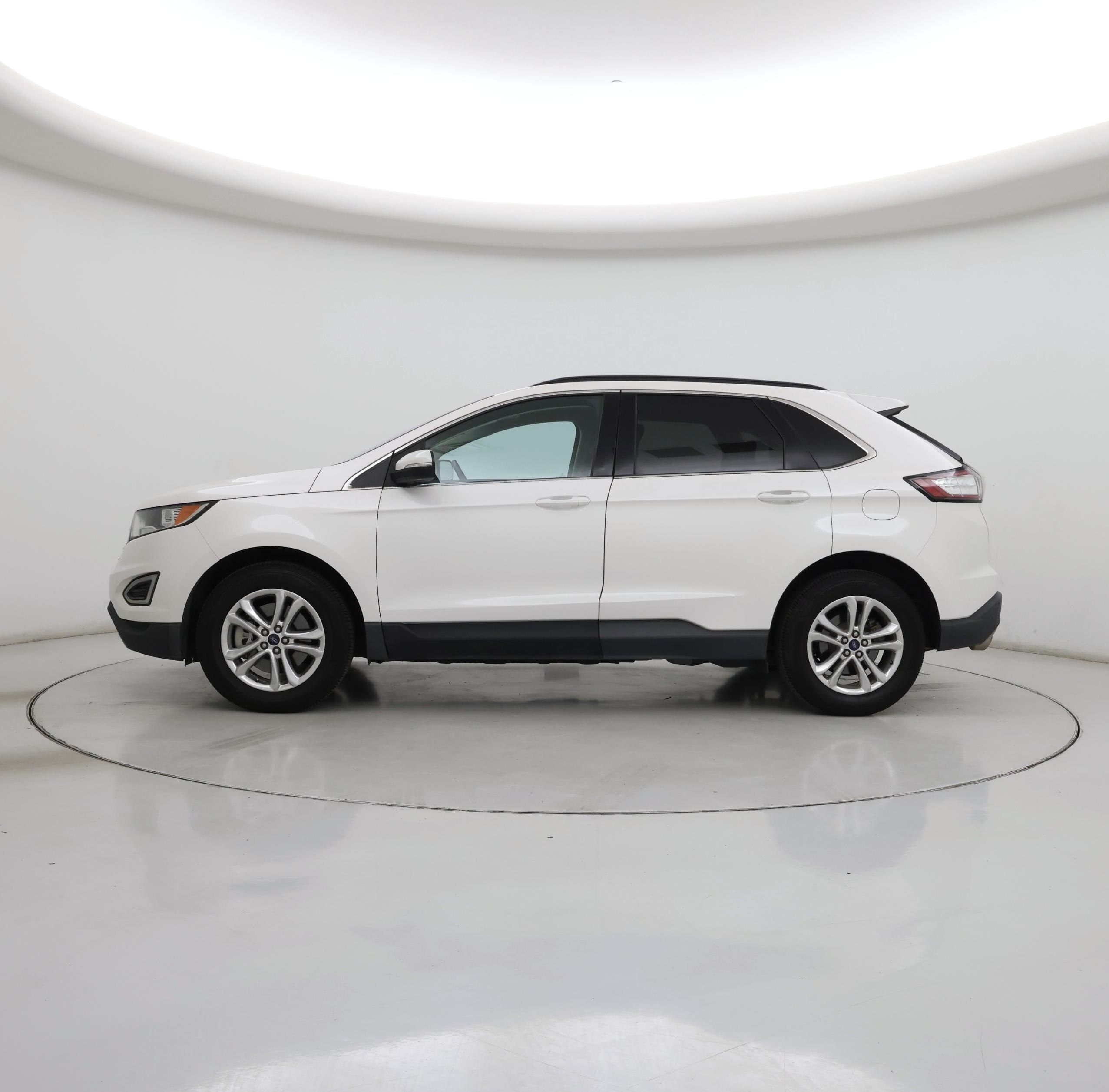 Thumbnail: 2017 Ford Edge - 3