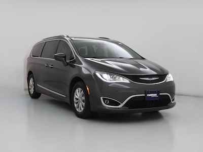 Gray 2019 Chrysler Pacifica Touring L