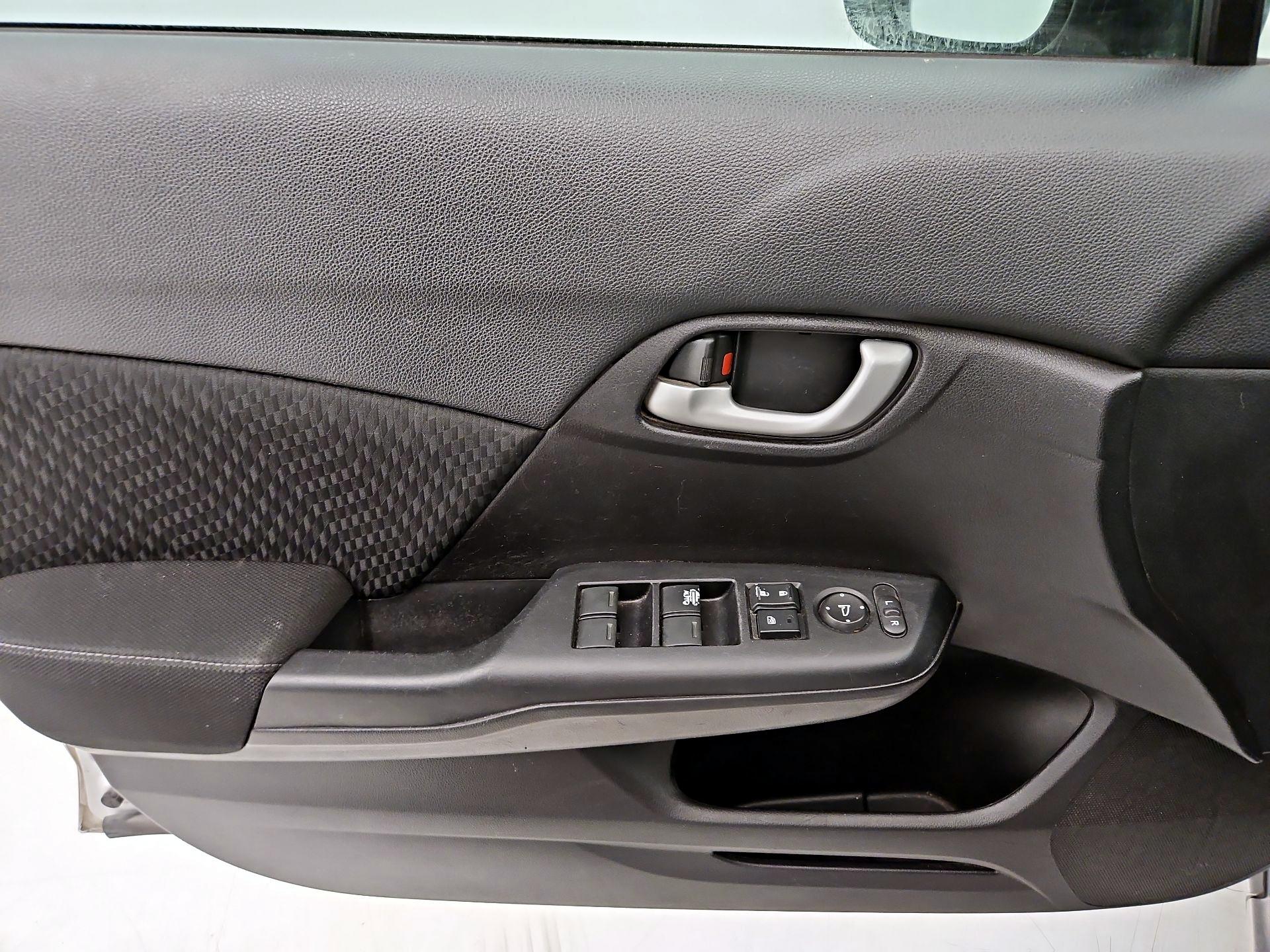 Thumbnail: 2015 Honda Civic - 12