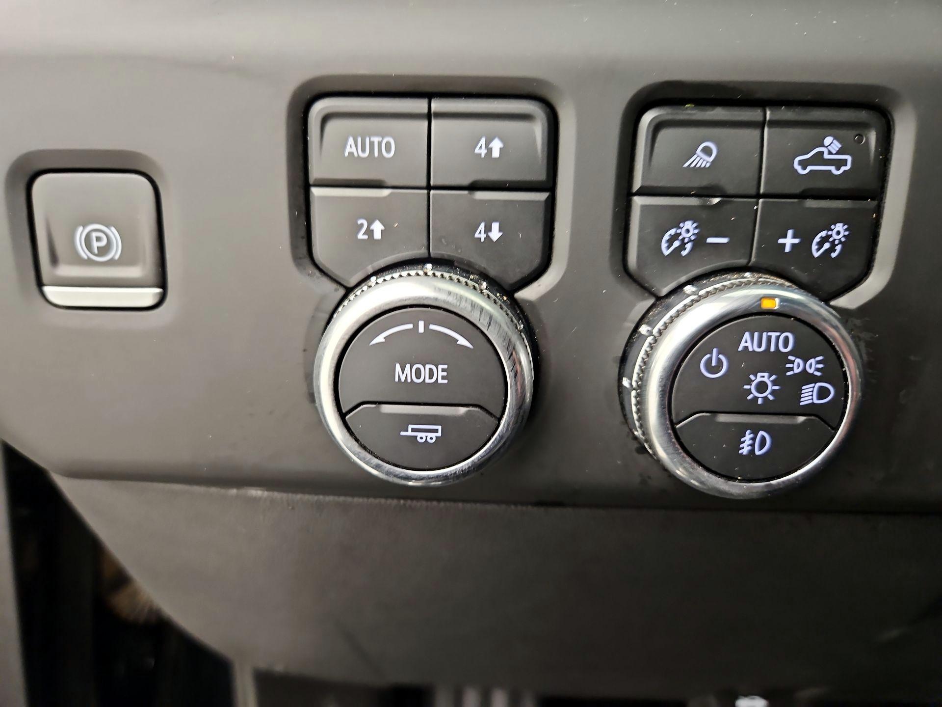 Thumbnail: 2024 GMC Sierra 1500 - 13