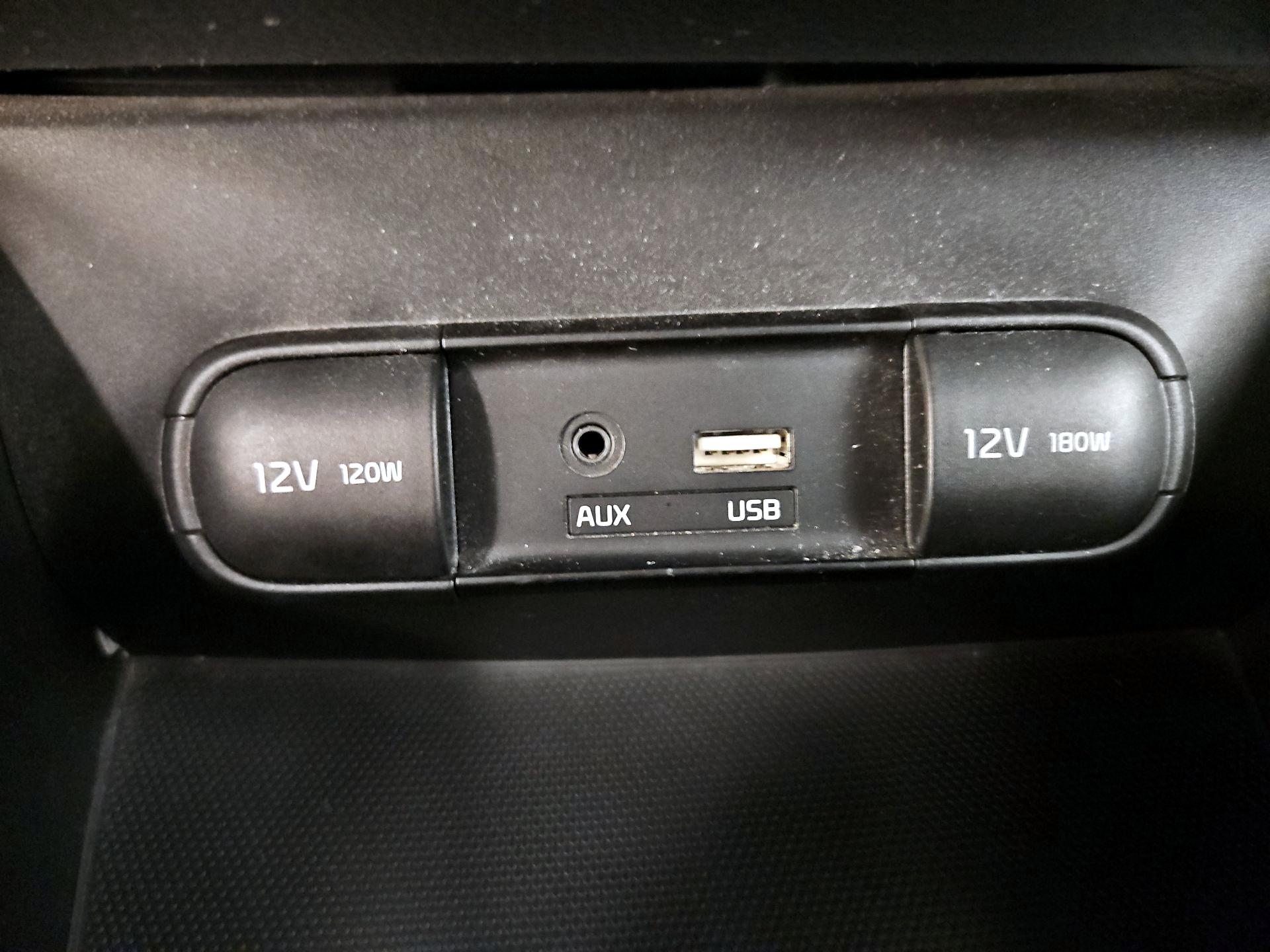 Thumbnail: 2015 Kia Soul - 17