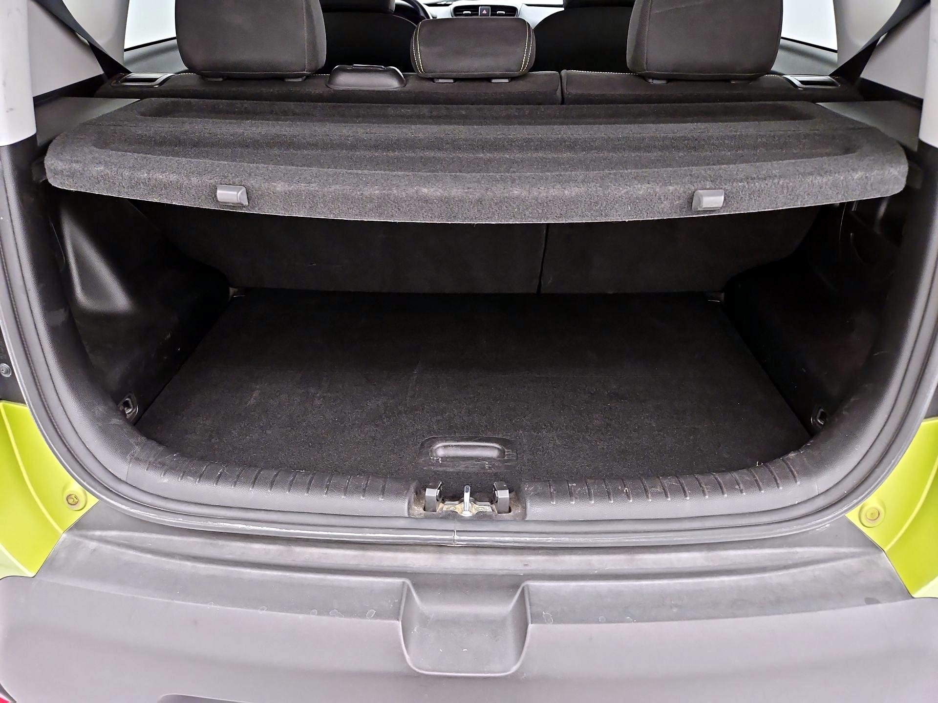 Thumbnail: 2015 Kia Soul - 19
