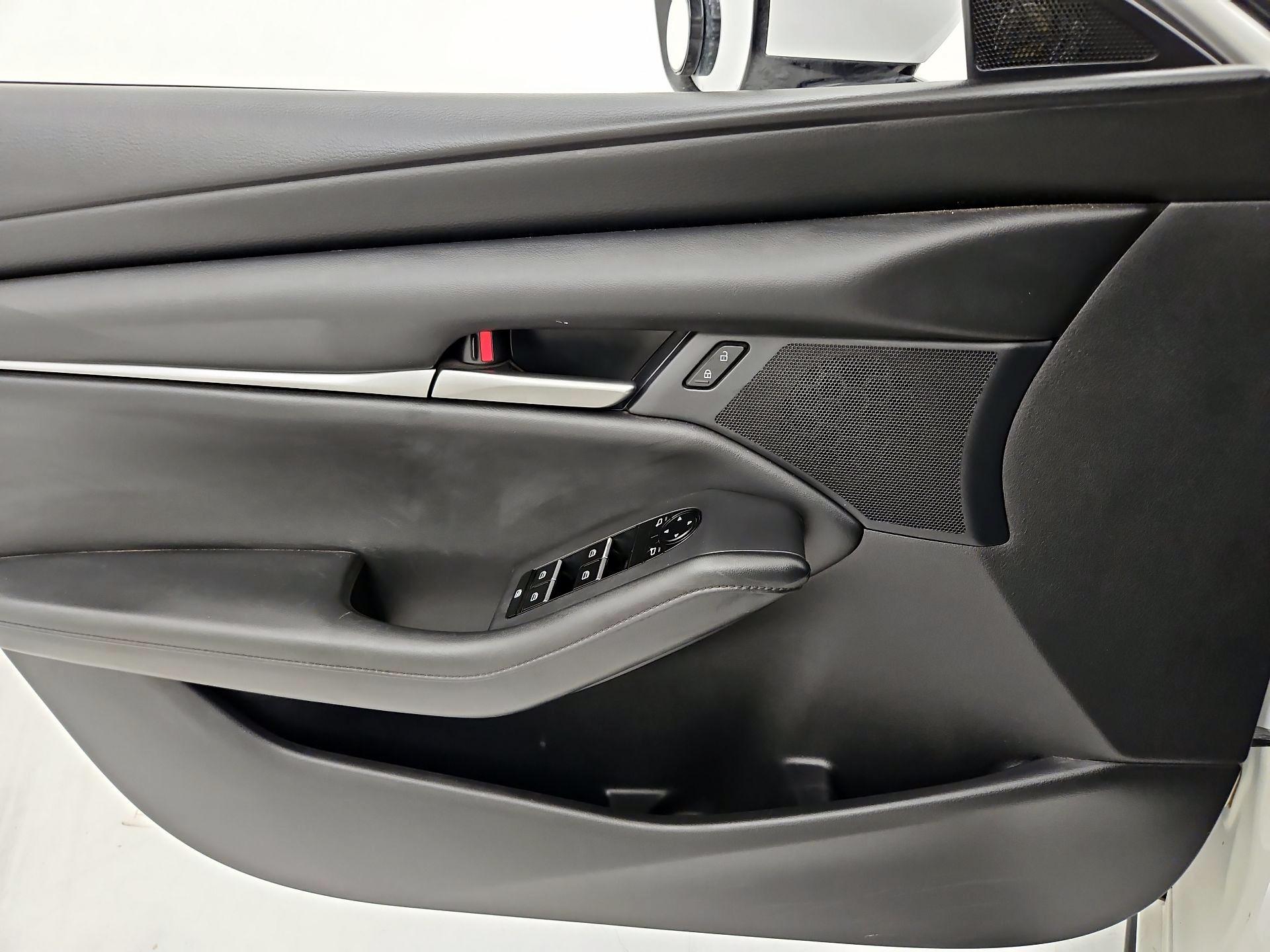 Thumbnail: 2020 Mazda Mazda3 - 12