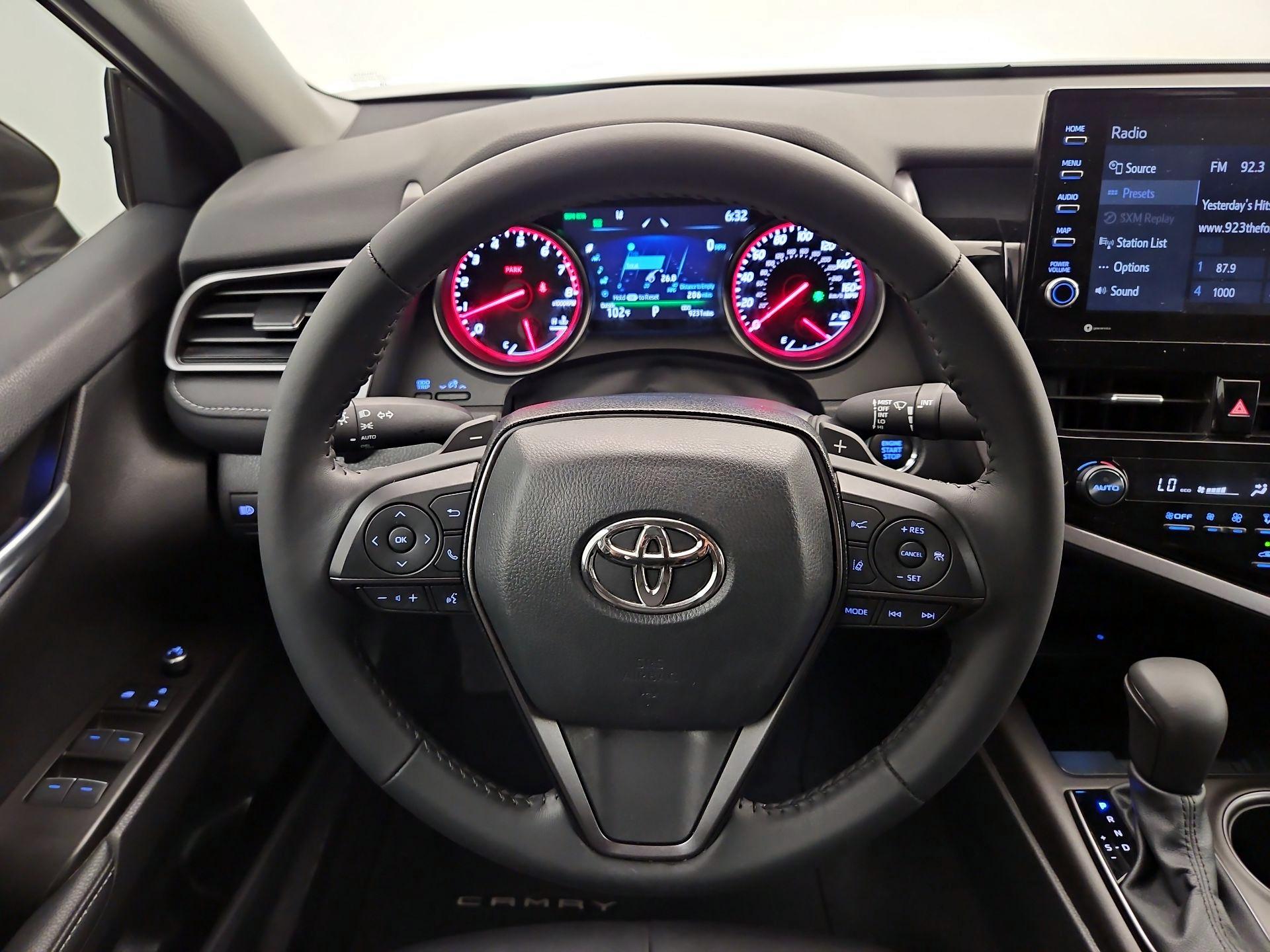 Thumbnail: 2024 Toyota Camry - 10