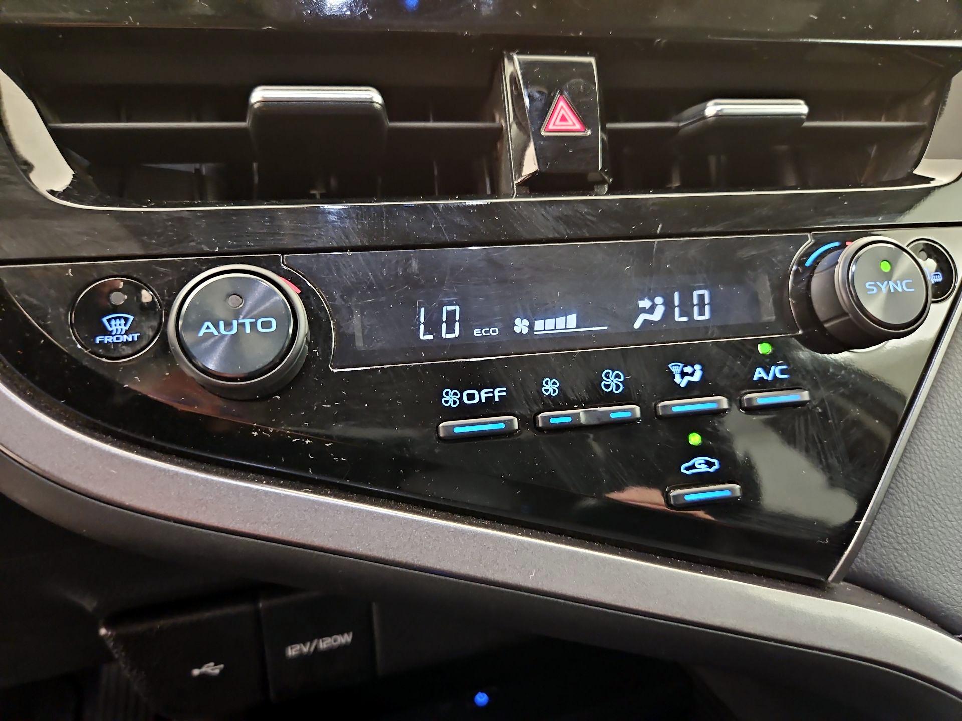 Thumbnail: 2024 Toyota Camry - 16