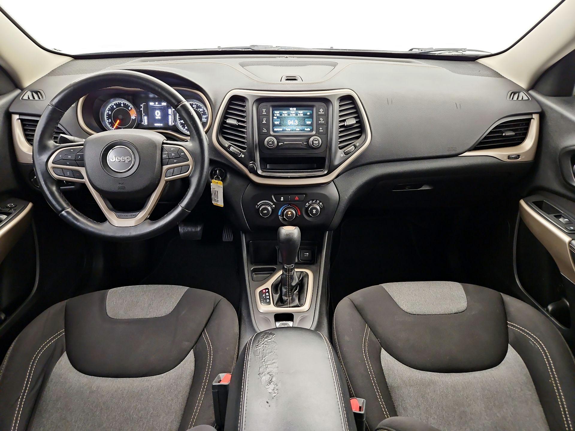 Thumbnail: 2018 Jeep Cherokee - 9