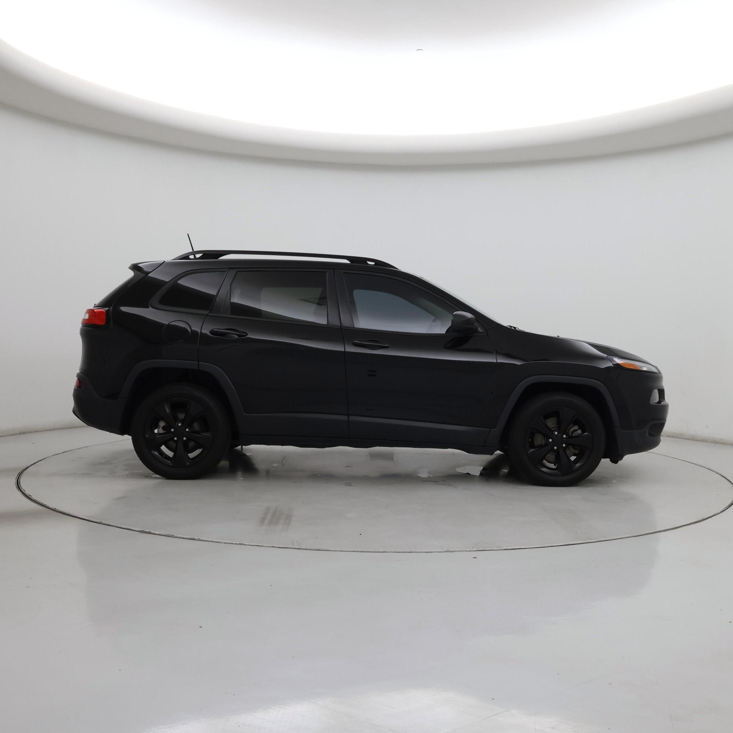 Thumbnail: 2018 Jeep Cherokee - 7