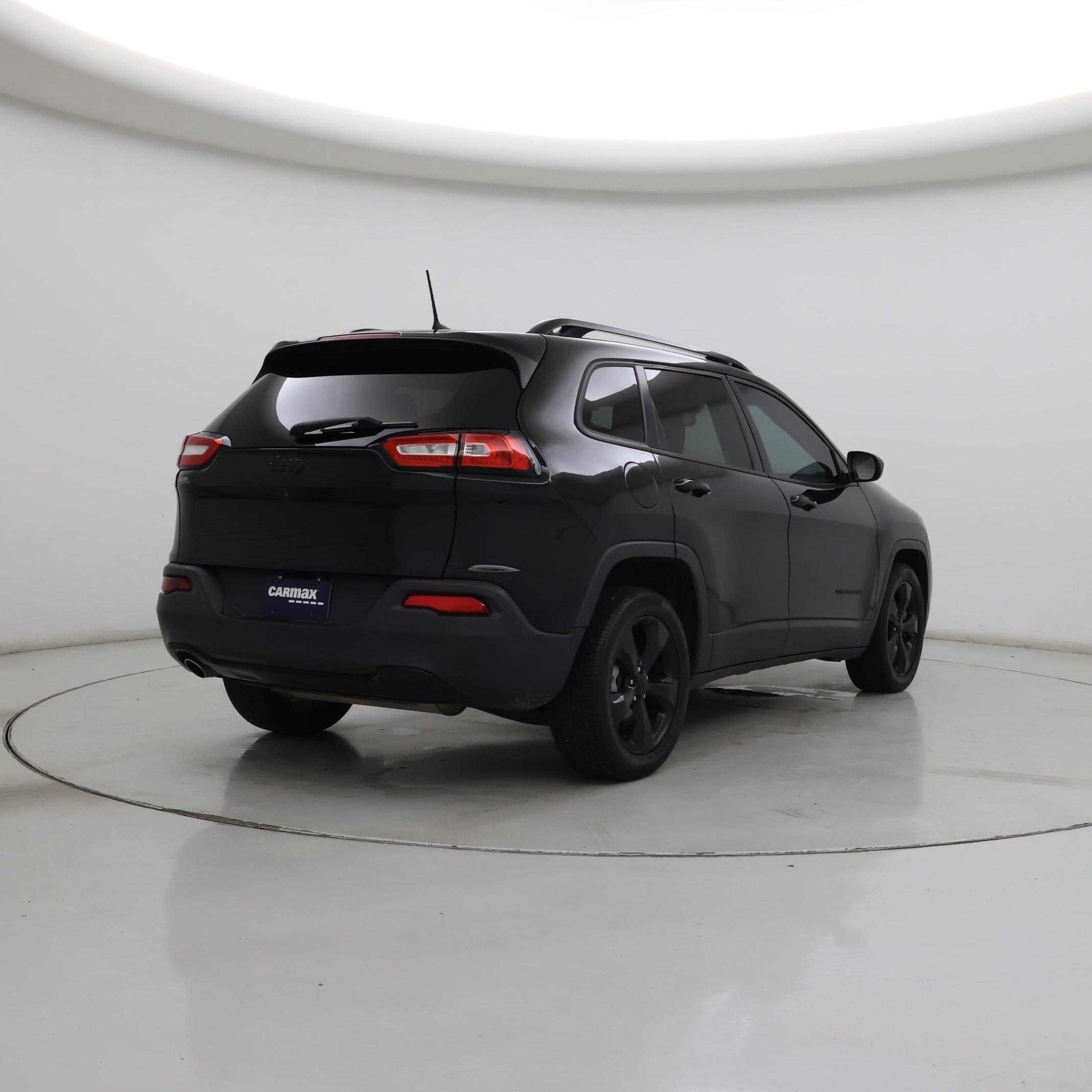 Thumbnail: 2018 Jeep Cherokee - 8