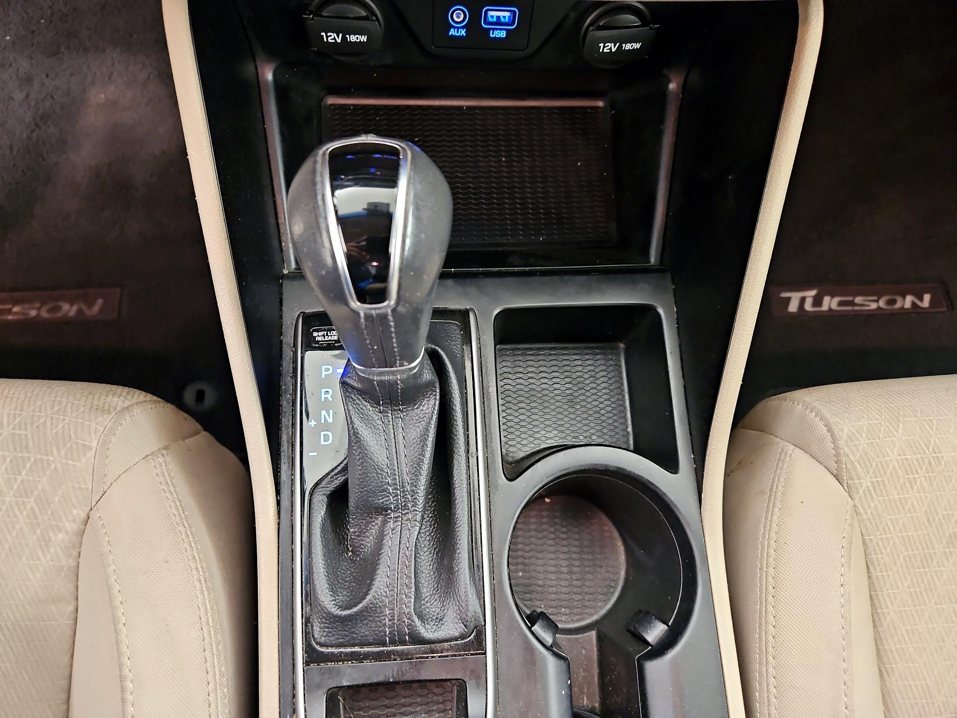 Thumbnail: 2016 Hyundai Tucson - 17