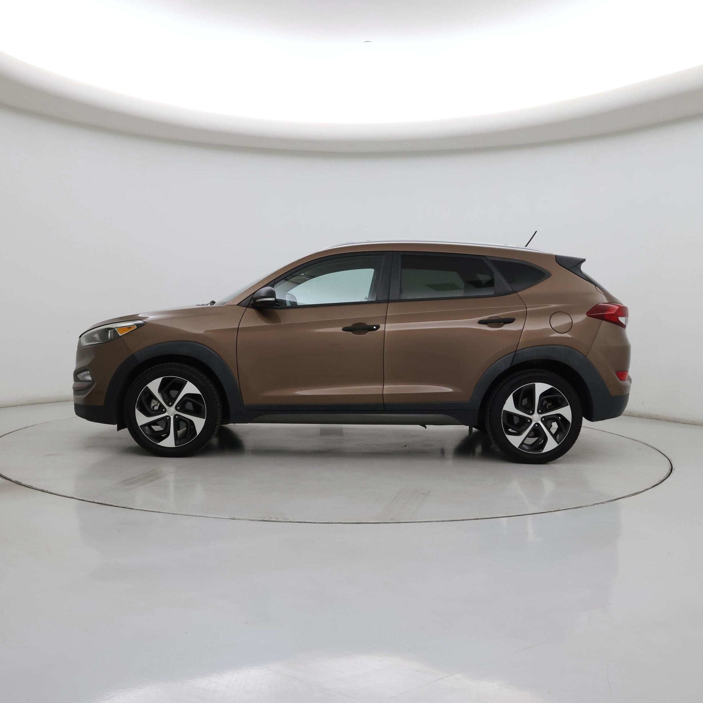 Thumbnail: 2016 Hyundai Tucson - 3