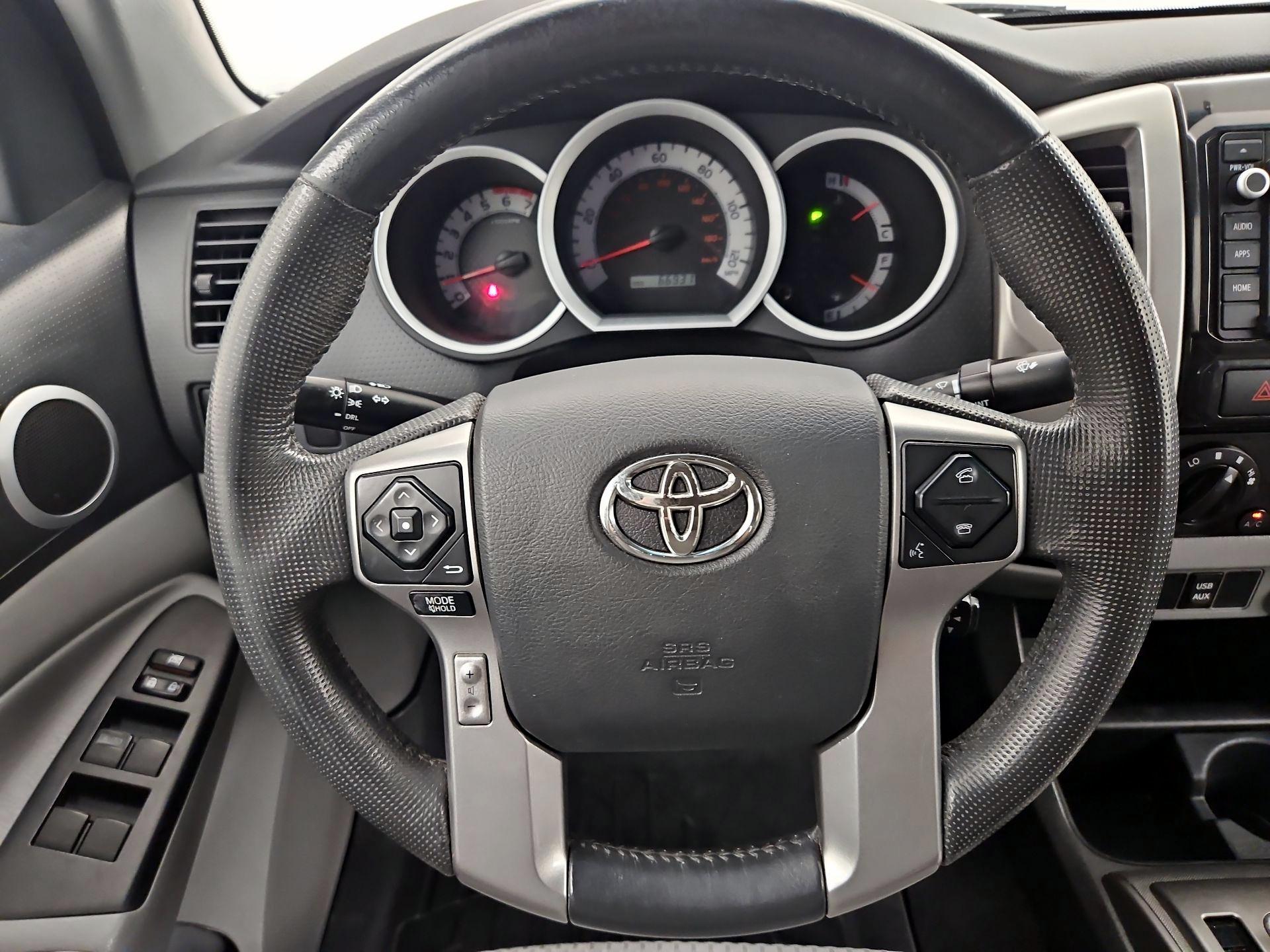 Thumbnail: 2014 Toyota Tacoma - 10