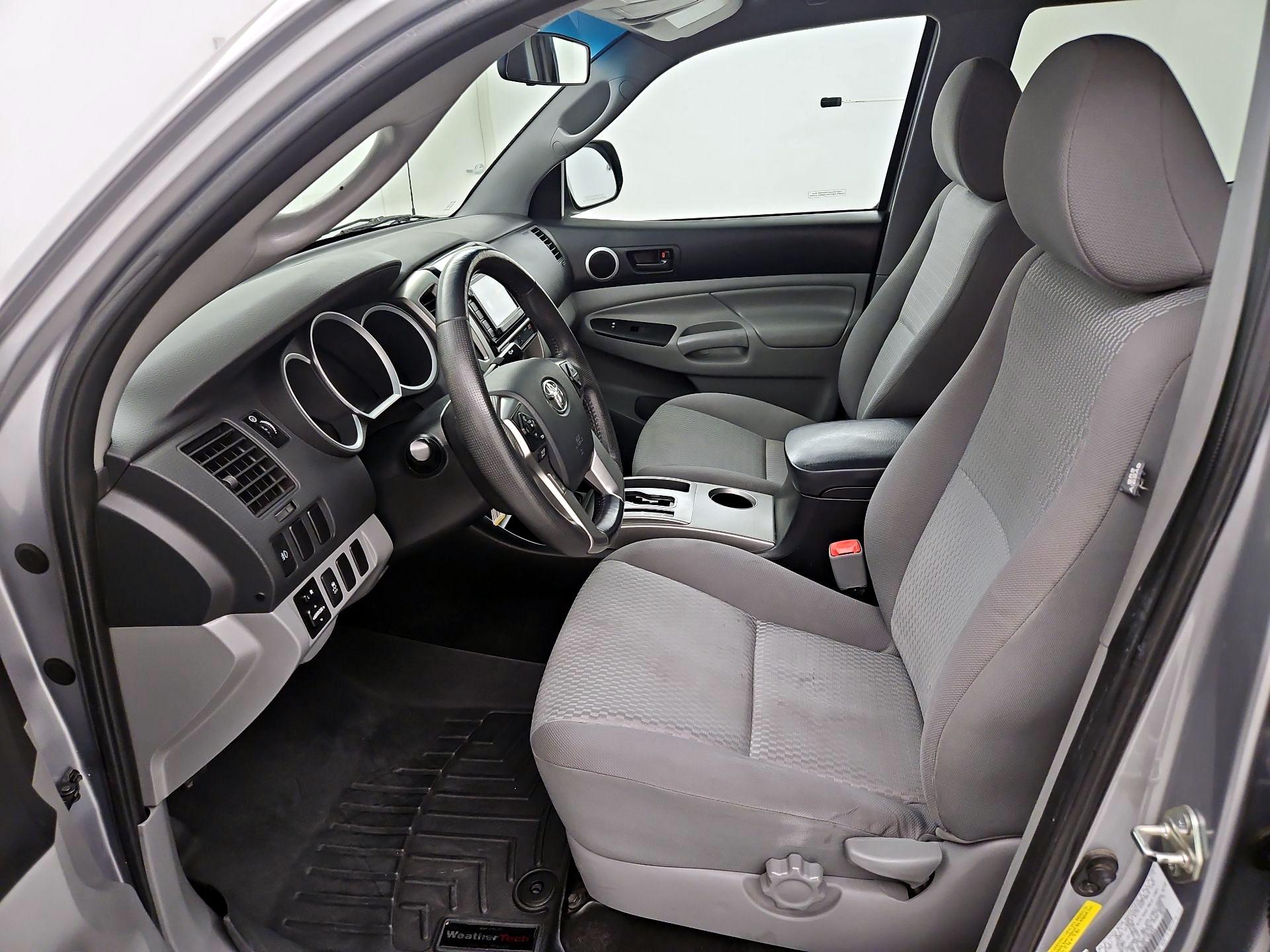 Thumbnail: 2014 Toyota Tacoma - 11