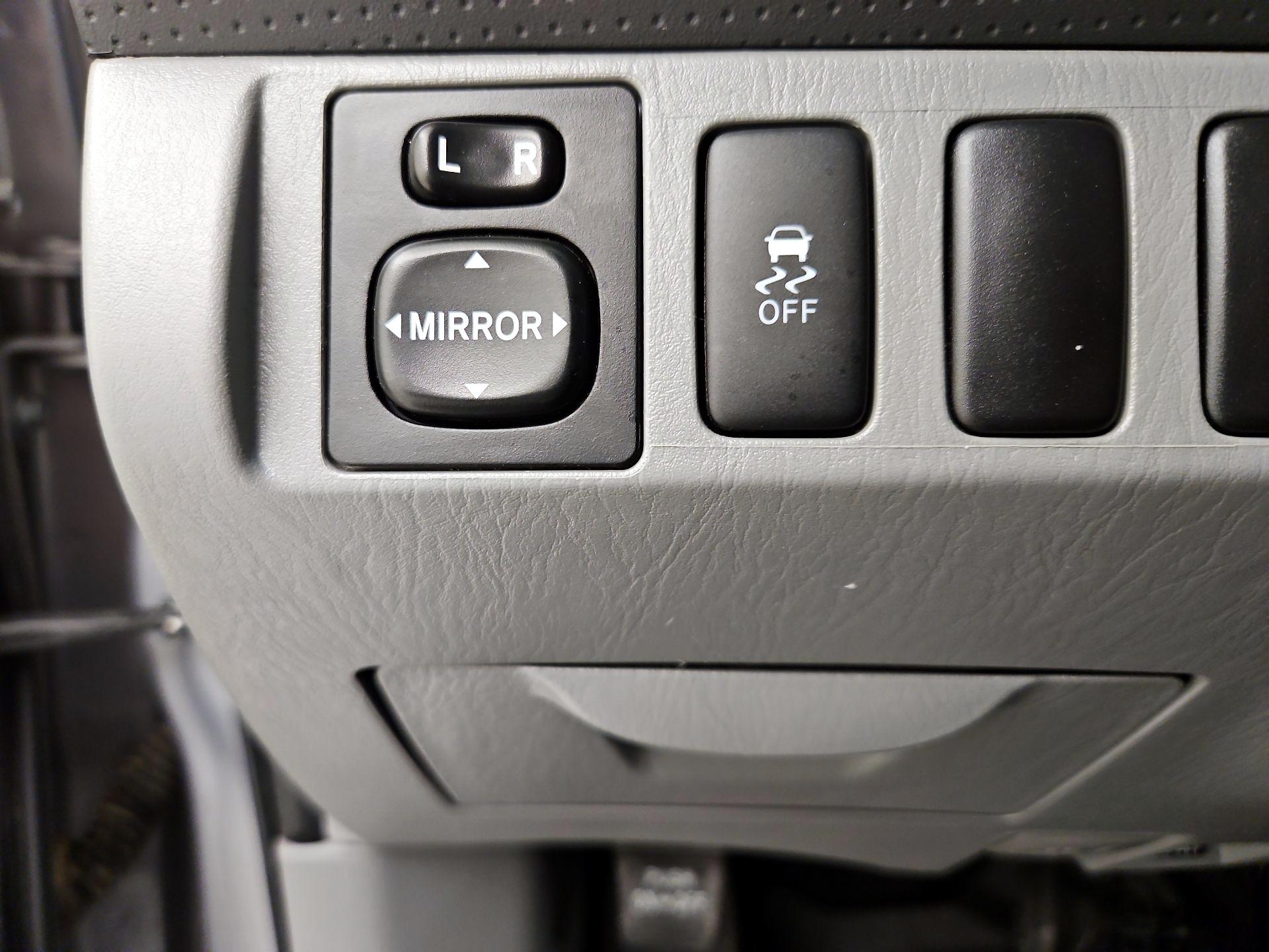 Thumbnail: 2014 Toyota Tacoma - 13