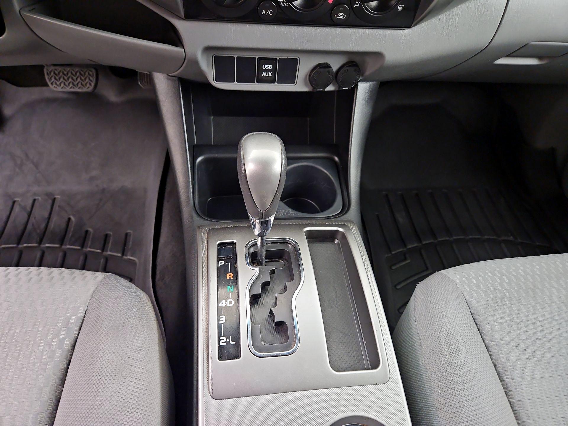 Thumbnail: 2014 Toyota Tacoma - 17