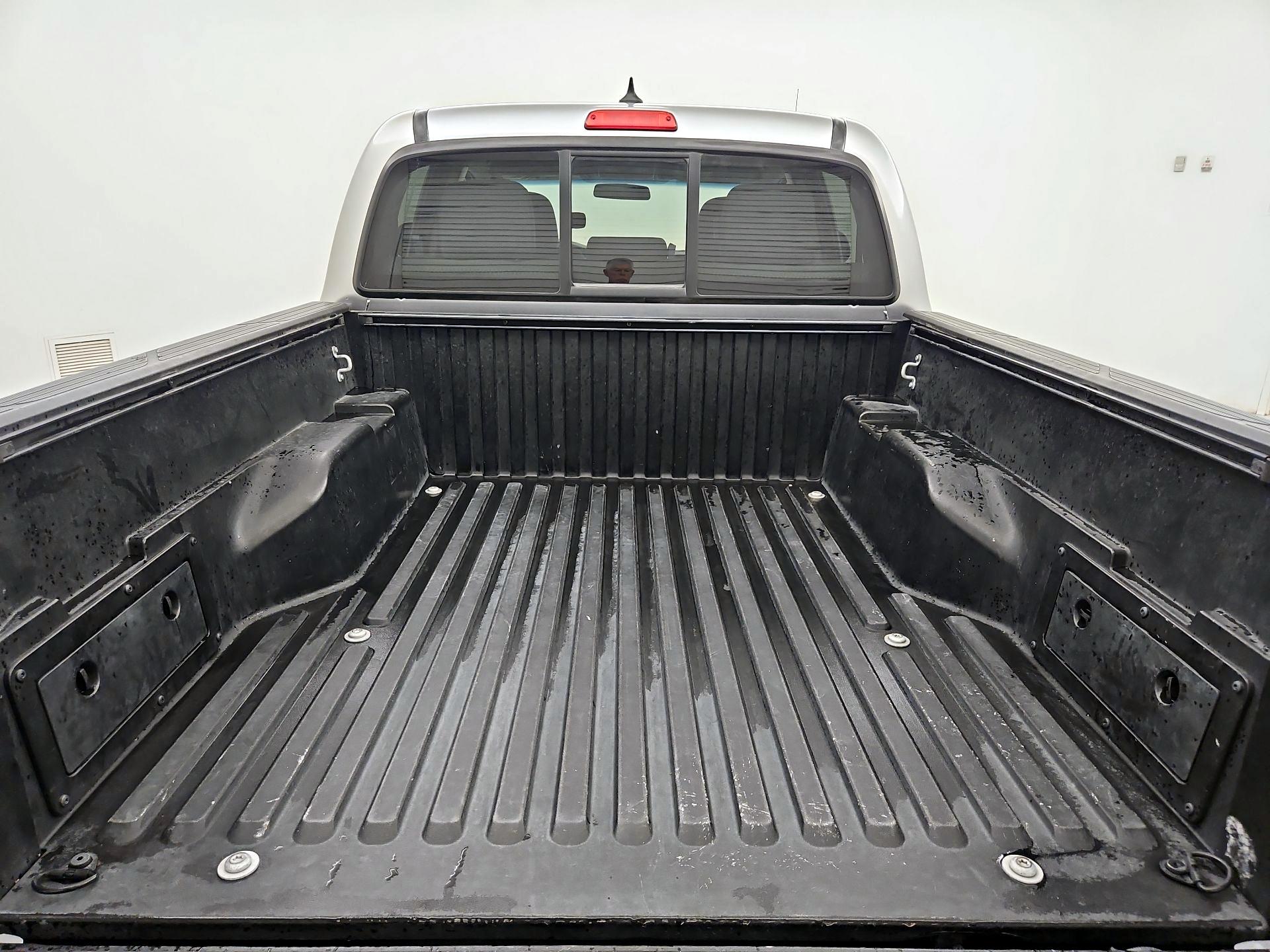 Thumbnail: 2014 Toyota Tacoma - 20