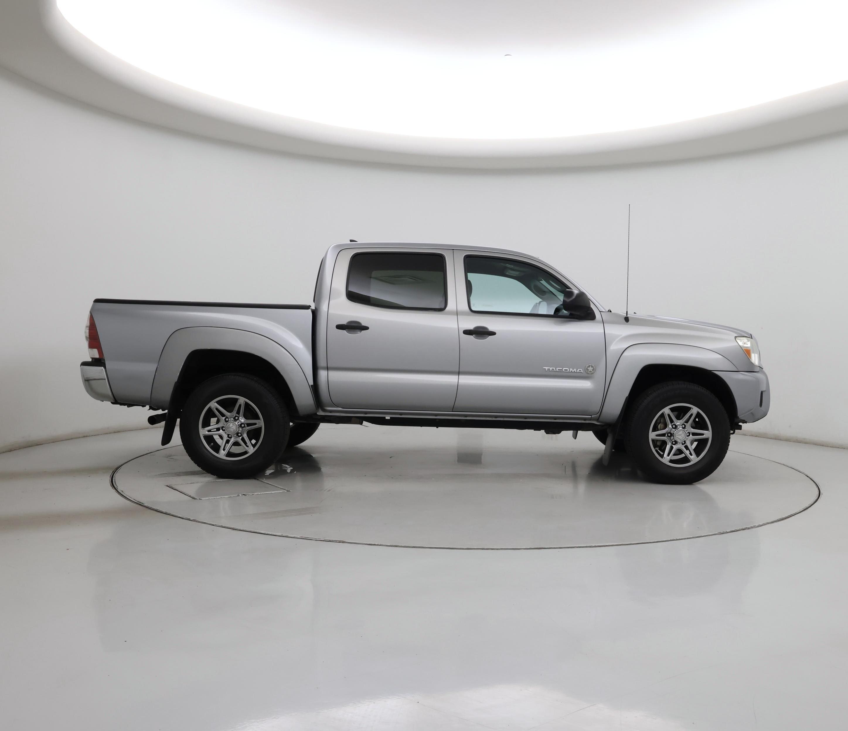 Thumbnail: 2014 Toyota Tacoma - 7