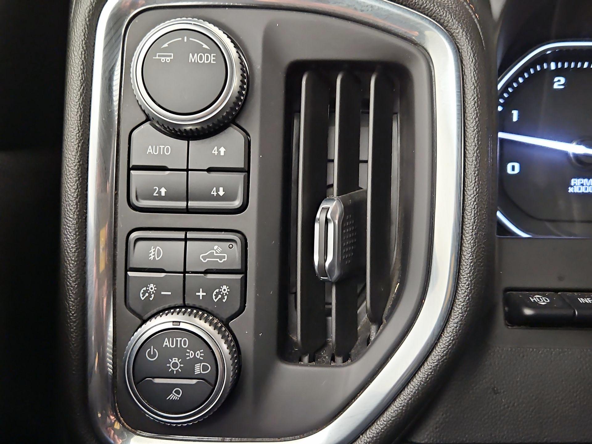 Thumbnail: 2020 GMC Sierra 3500 - 13