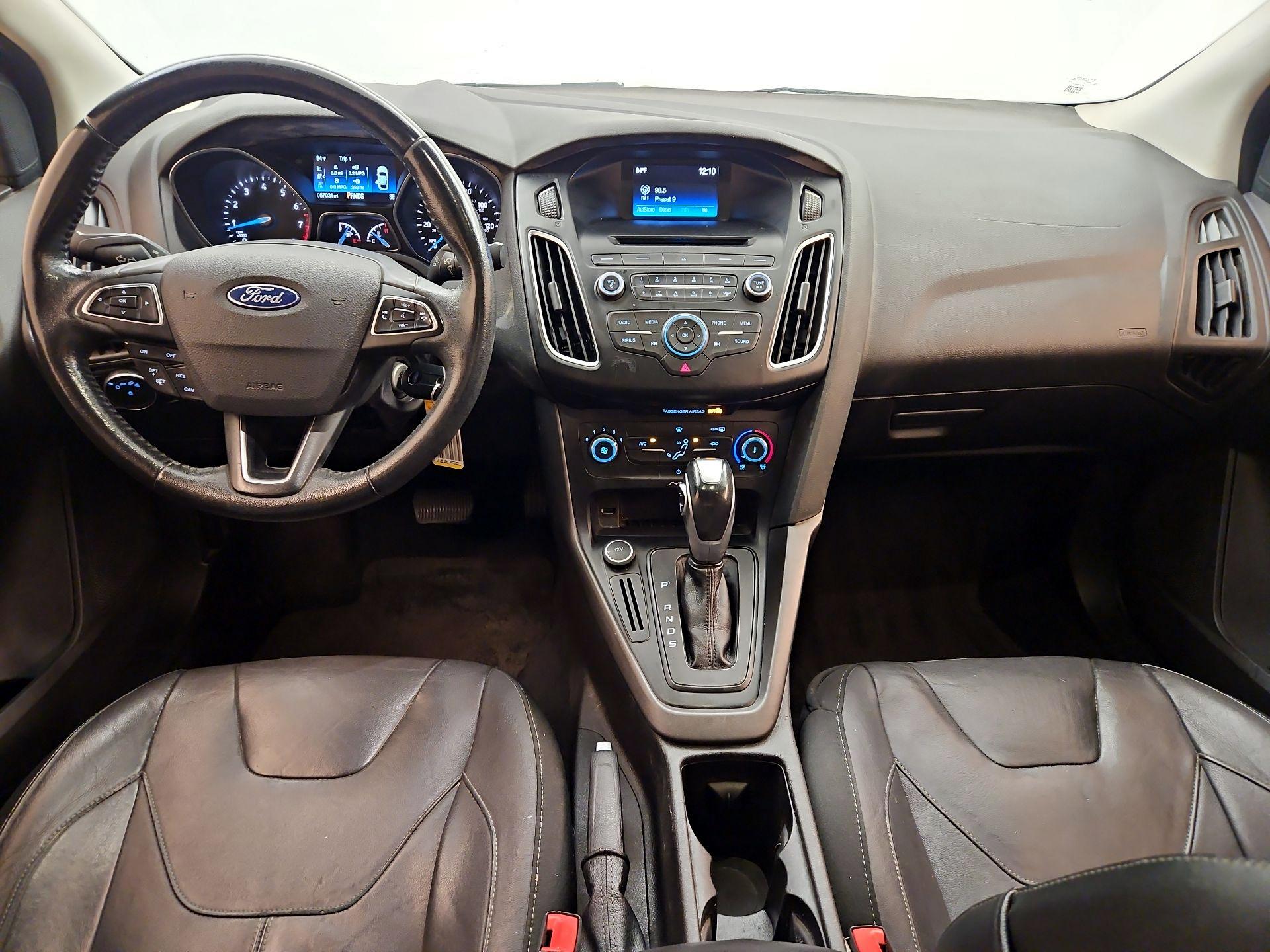 Thumbnail: 2015 Ford Focus - 9
