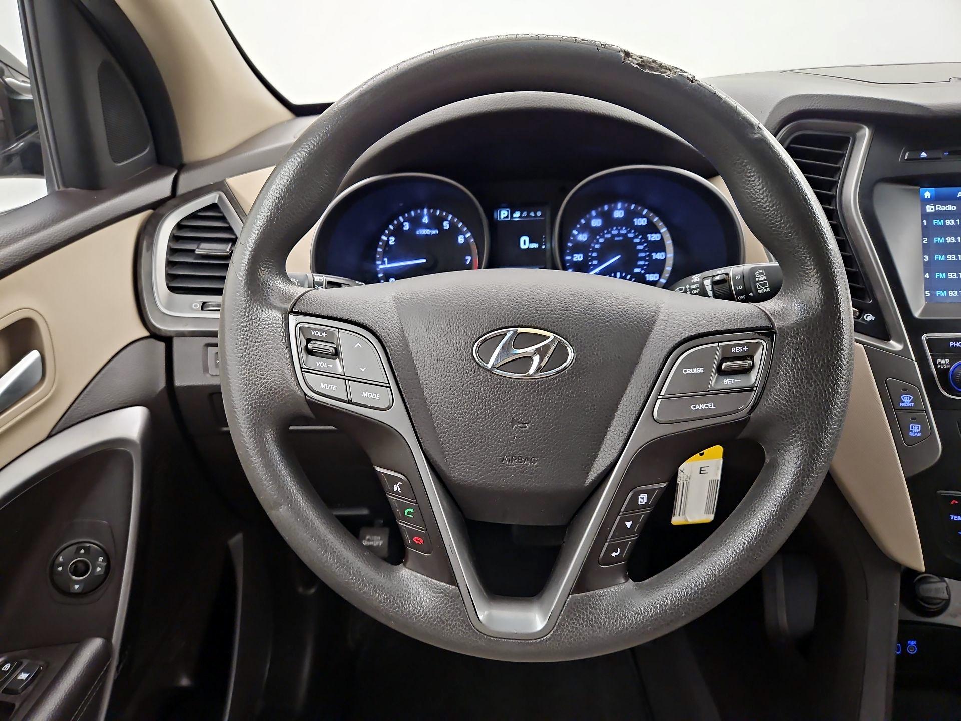Thumbnail: 2017 Hyundai Santa Fe - 10