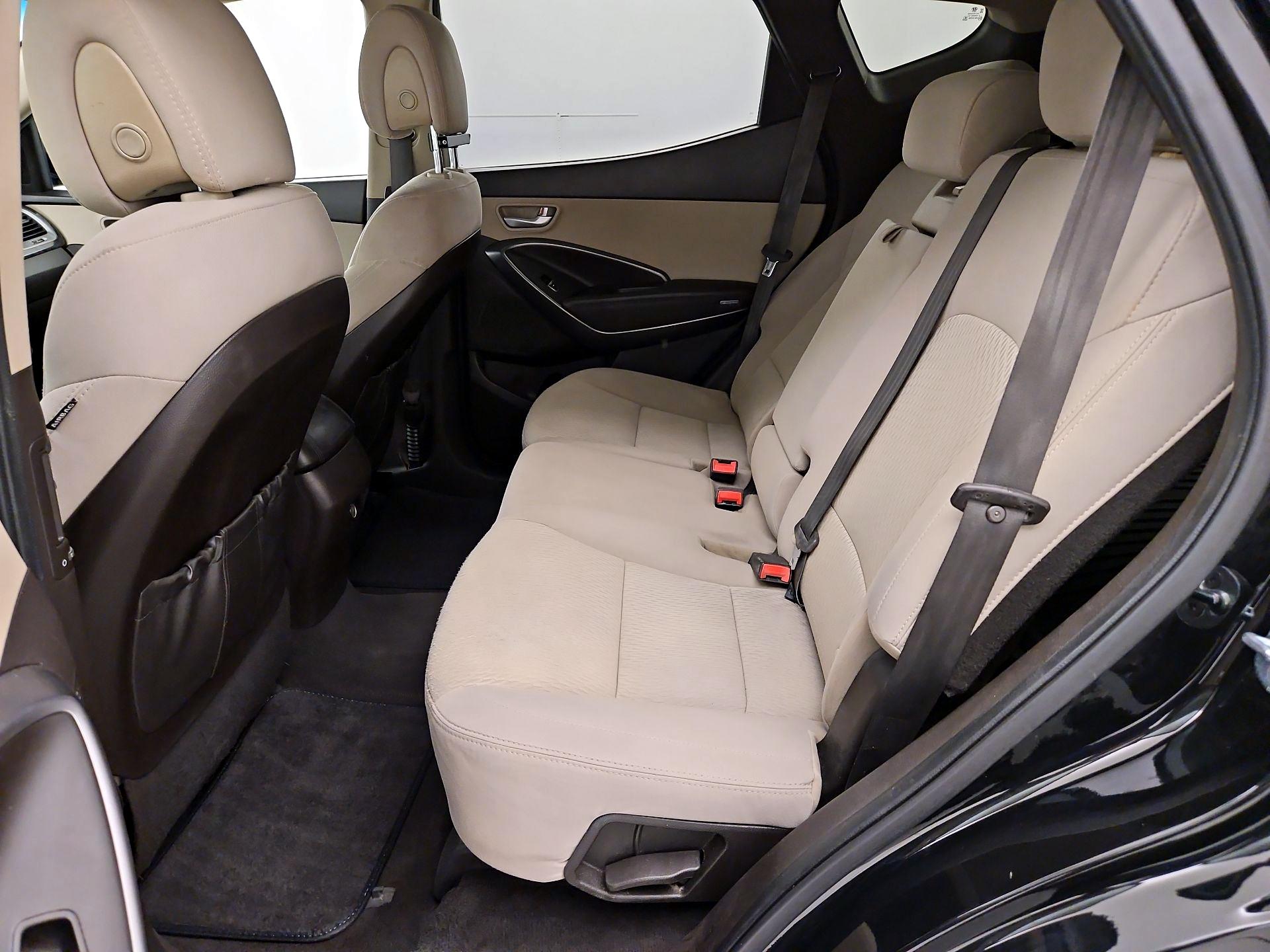 Thumbnail: 2017 Hyundai Santa Fe - 19