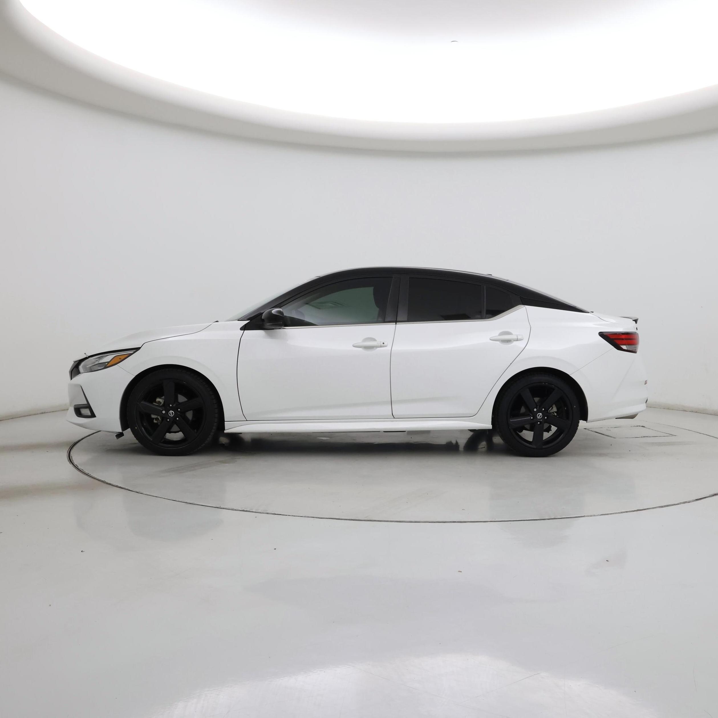Thumbnail: 2022 Nissan Sentra - 3