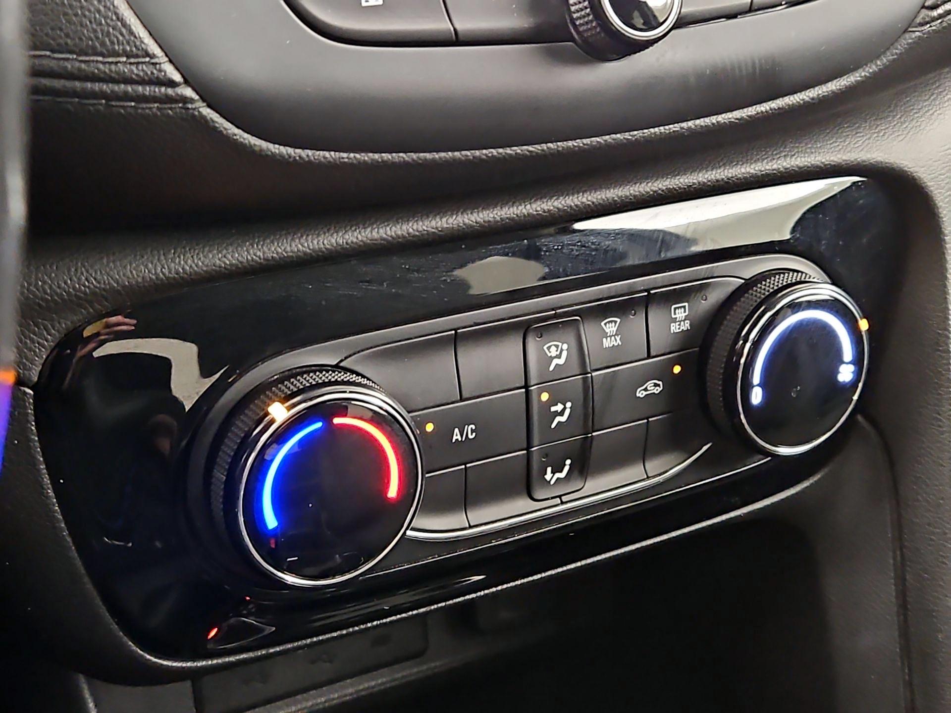 Thumbnail: 2021 Buick Encore GX - 16