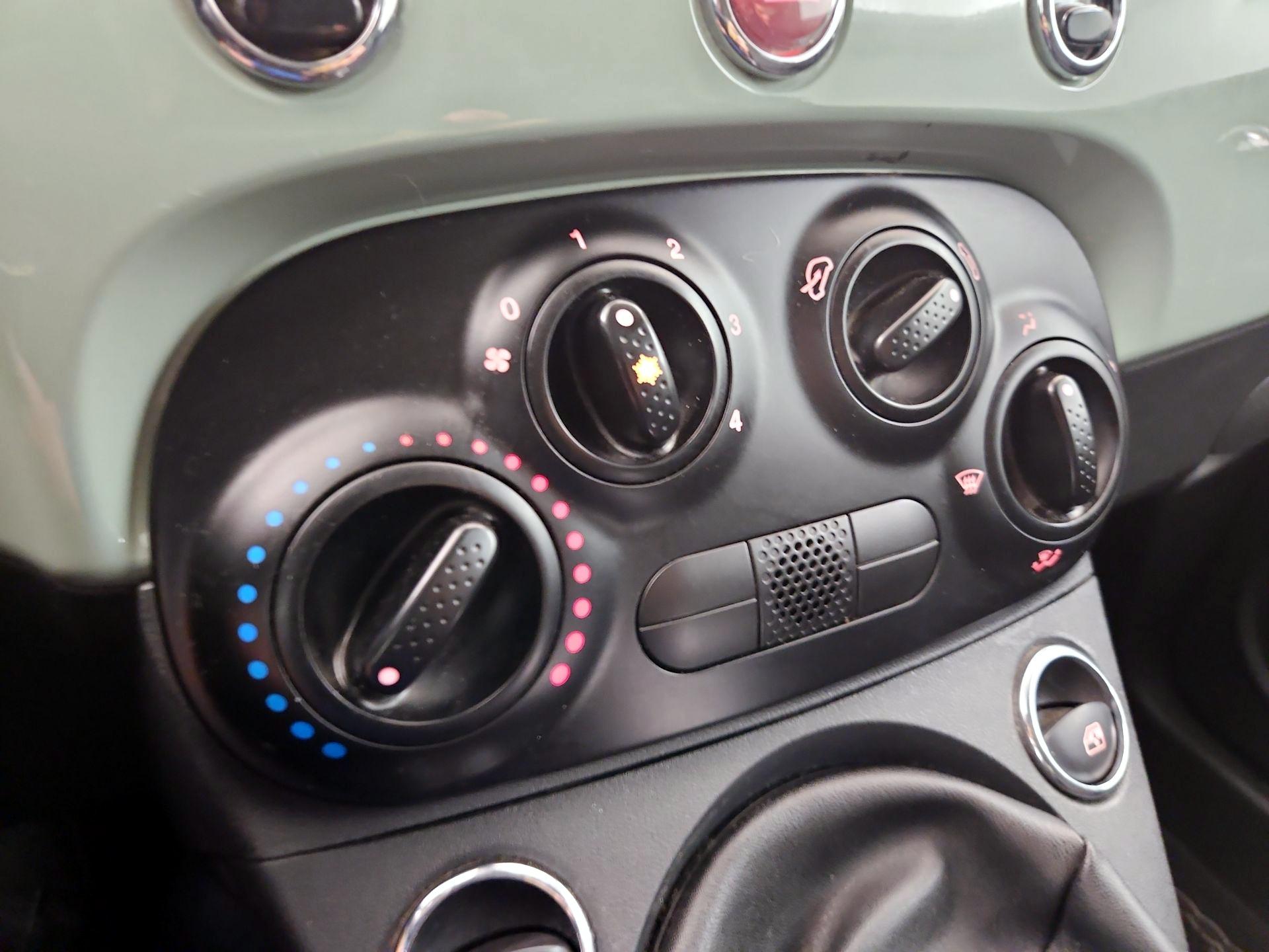 Thumbnail: 2015 Fiat 500 - 15