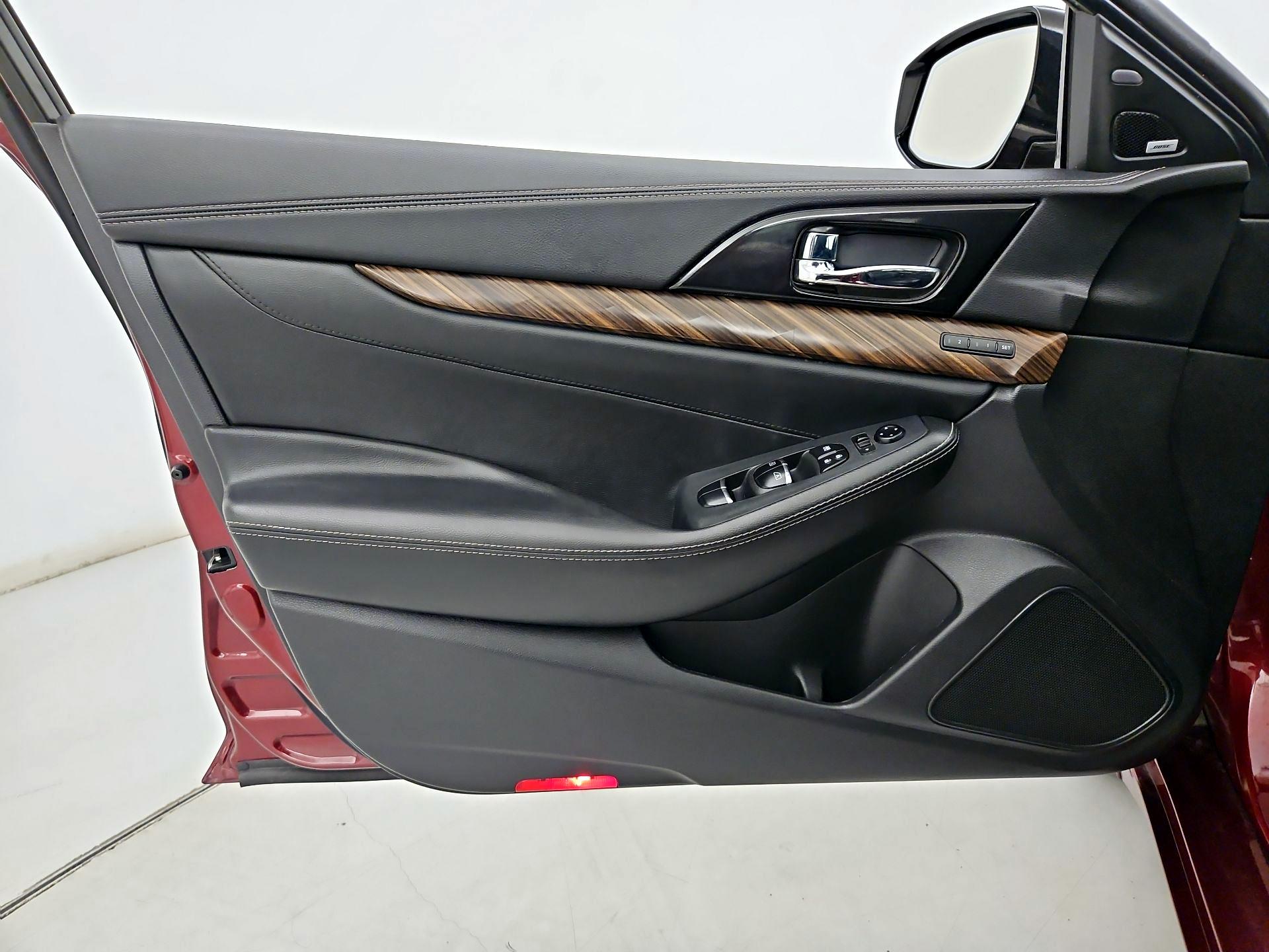Thumbnail: 2018 Nissan Maxima - 12