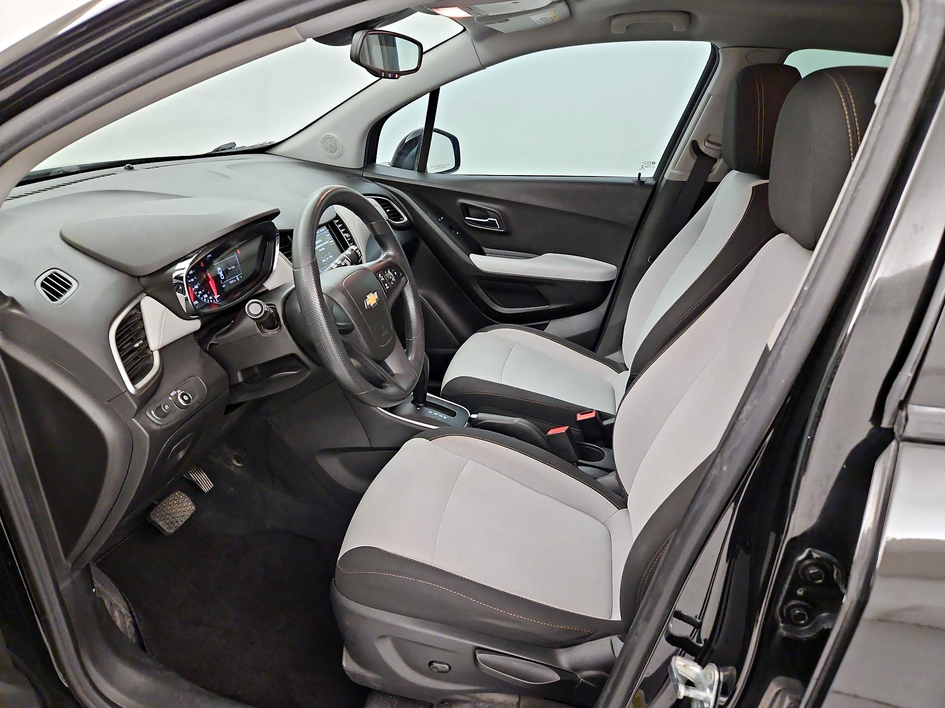 Thumbnail: 2018 Chevrolet Trax - 11