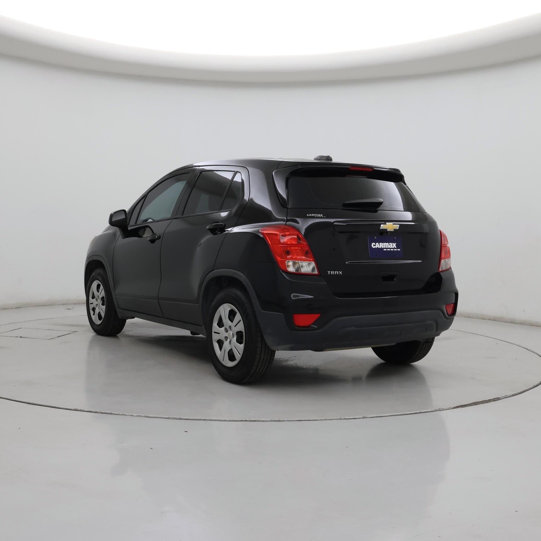 Thumbnail: 2018 Chevrolet Trax - 2