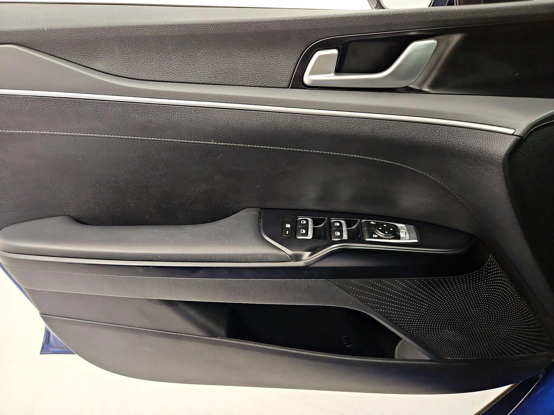 Thumbnail: 2021 Kia K5 - 12