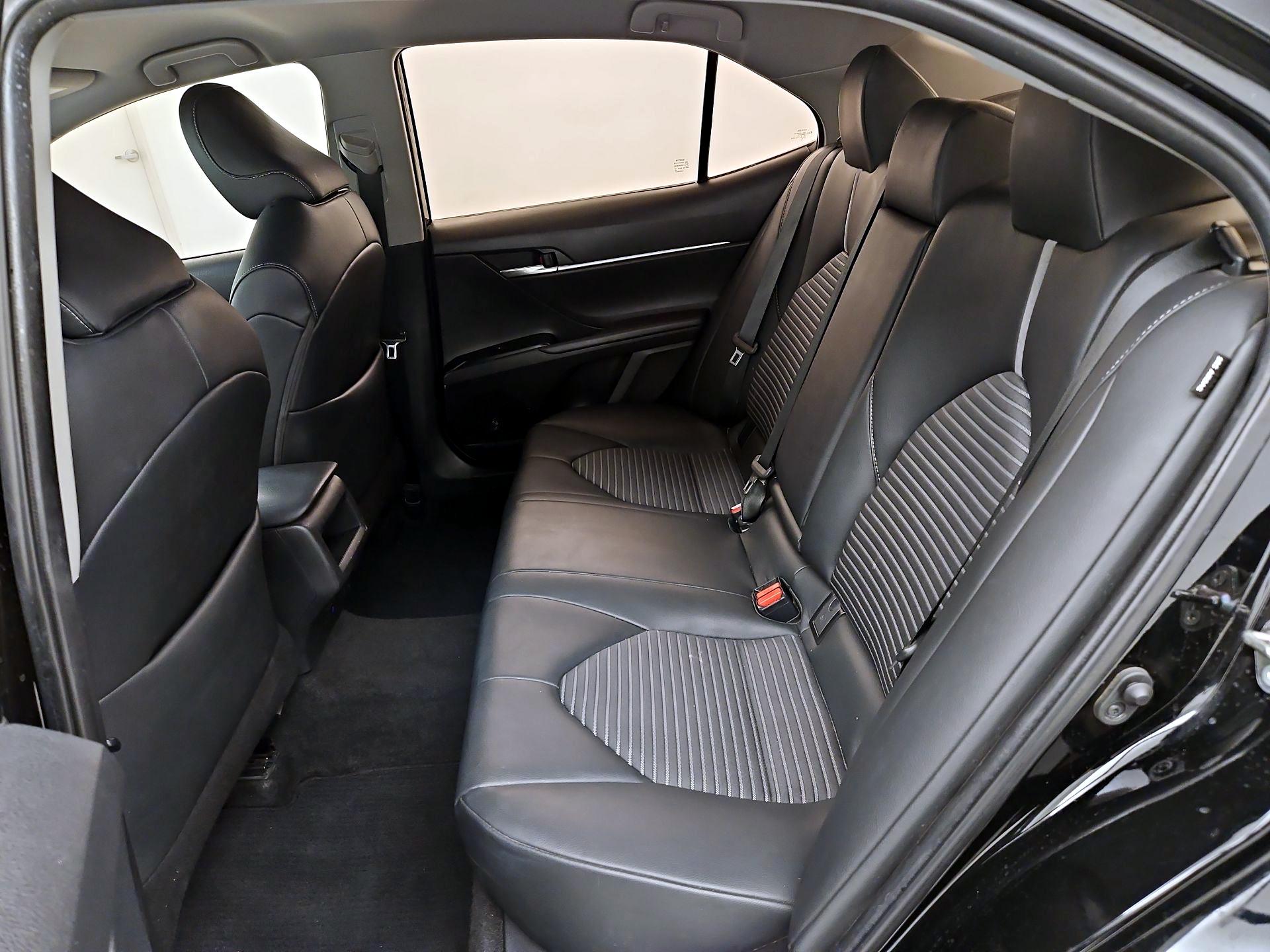Thumbnail: 2019 Toyota Camry - 19