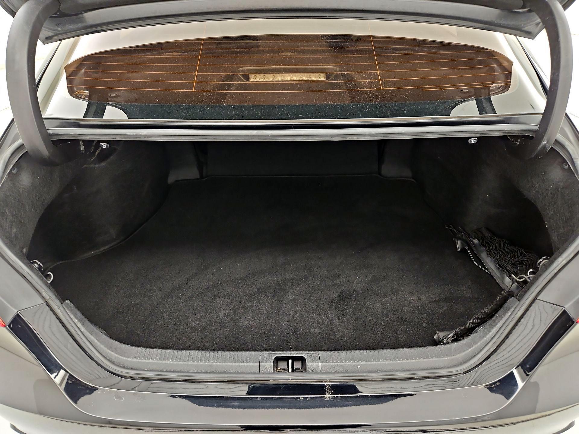 Thumbnail: 2019 Toyota Camry - 20